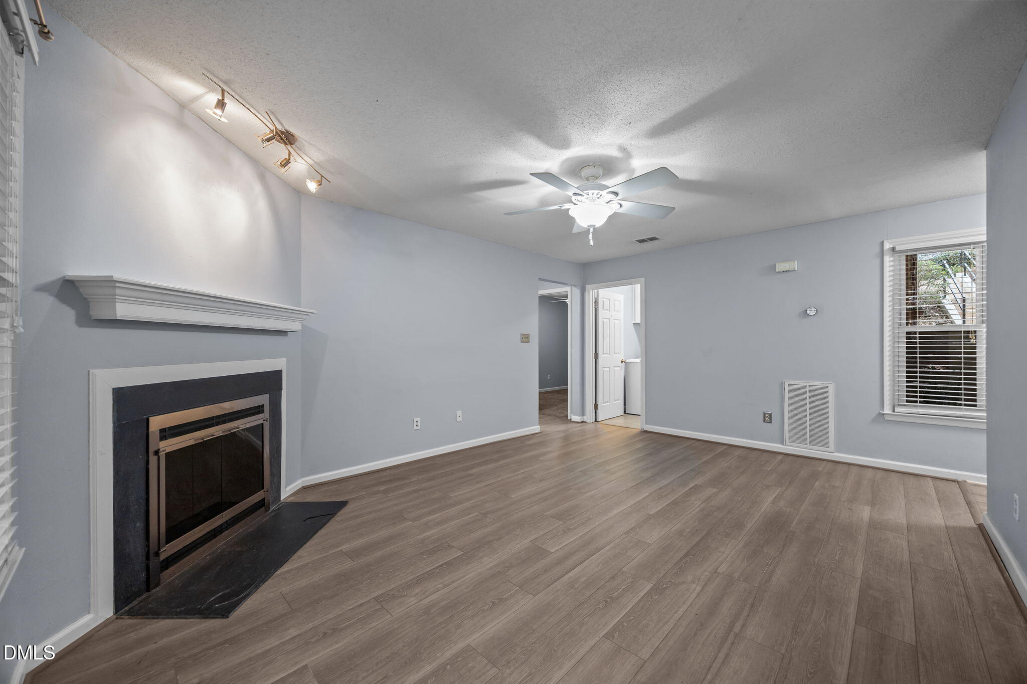 111 Killam Court Unit: Lb