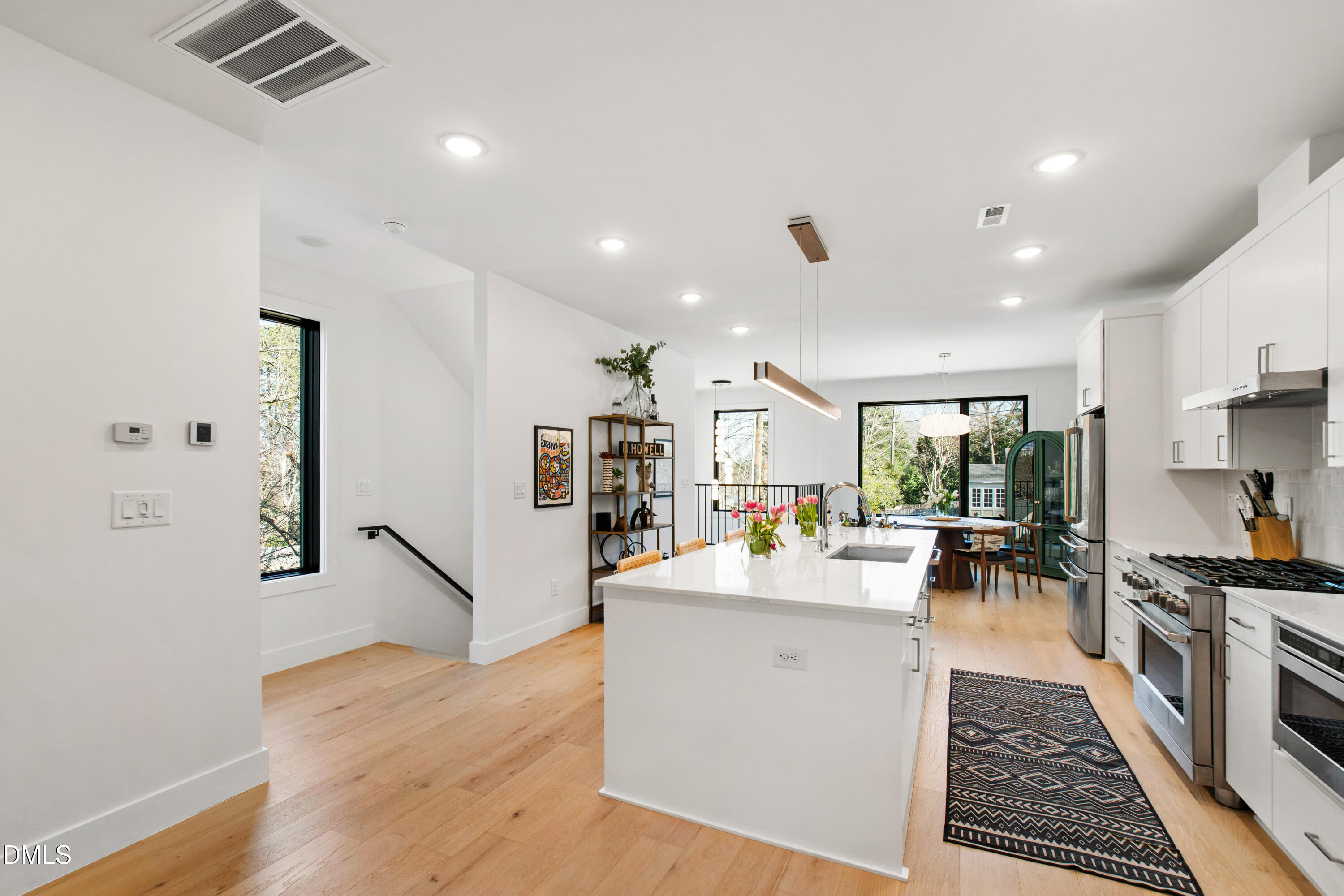 2123 Brewer Street