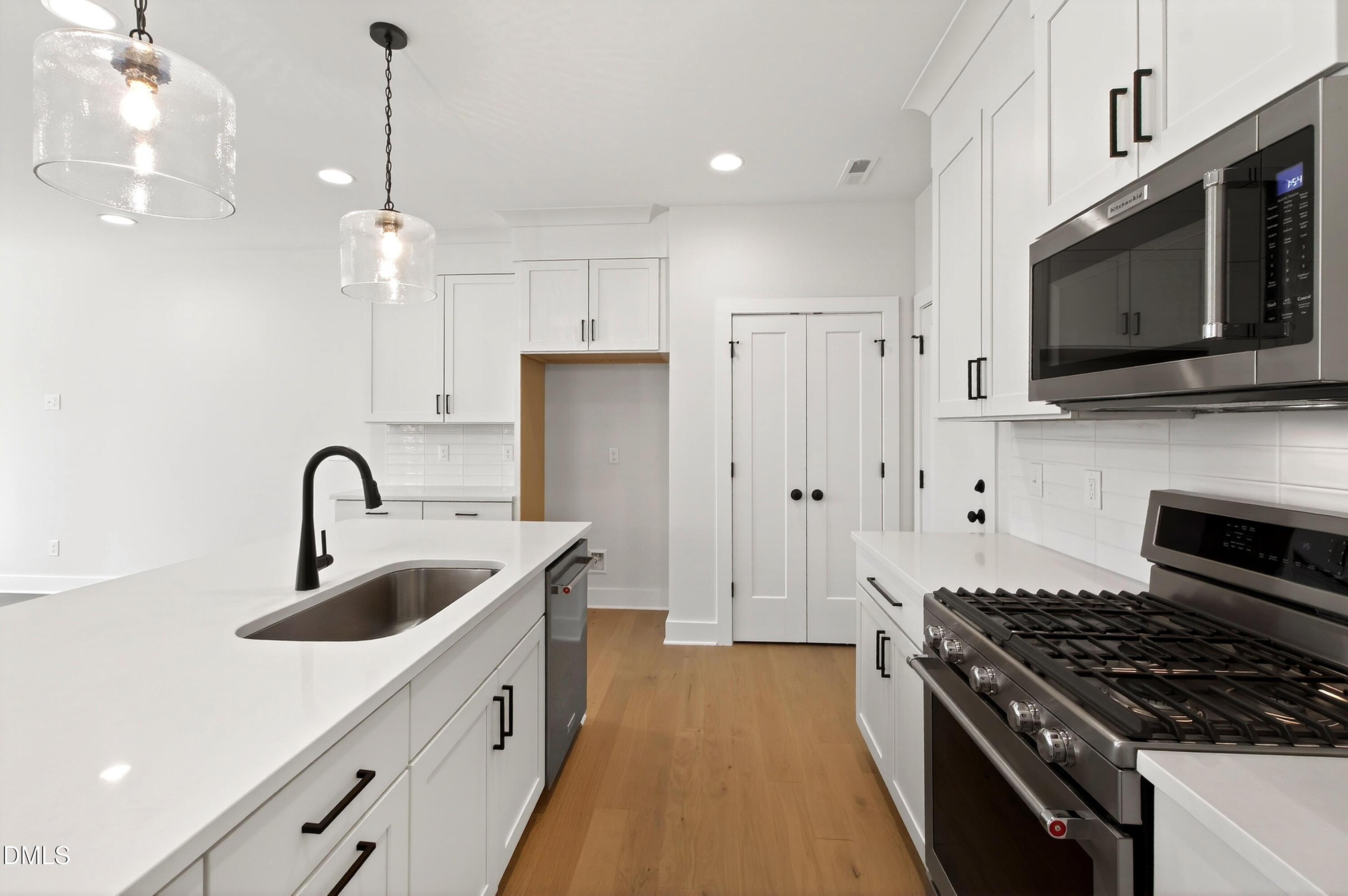 976 Double Helix Road