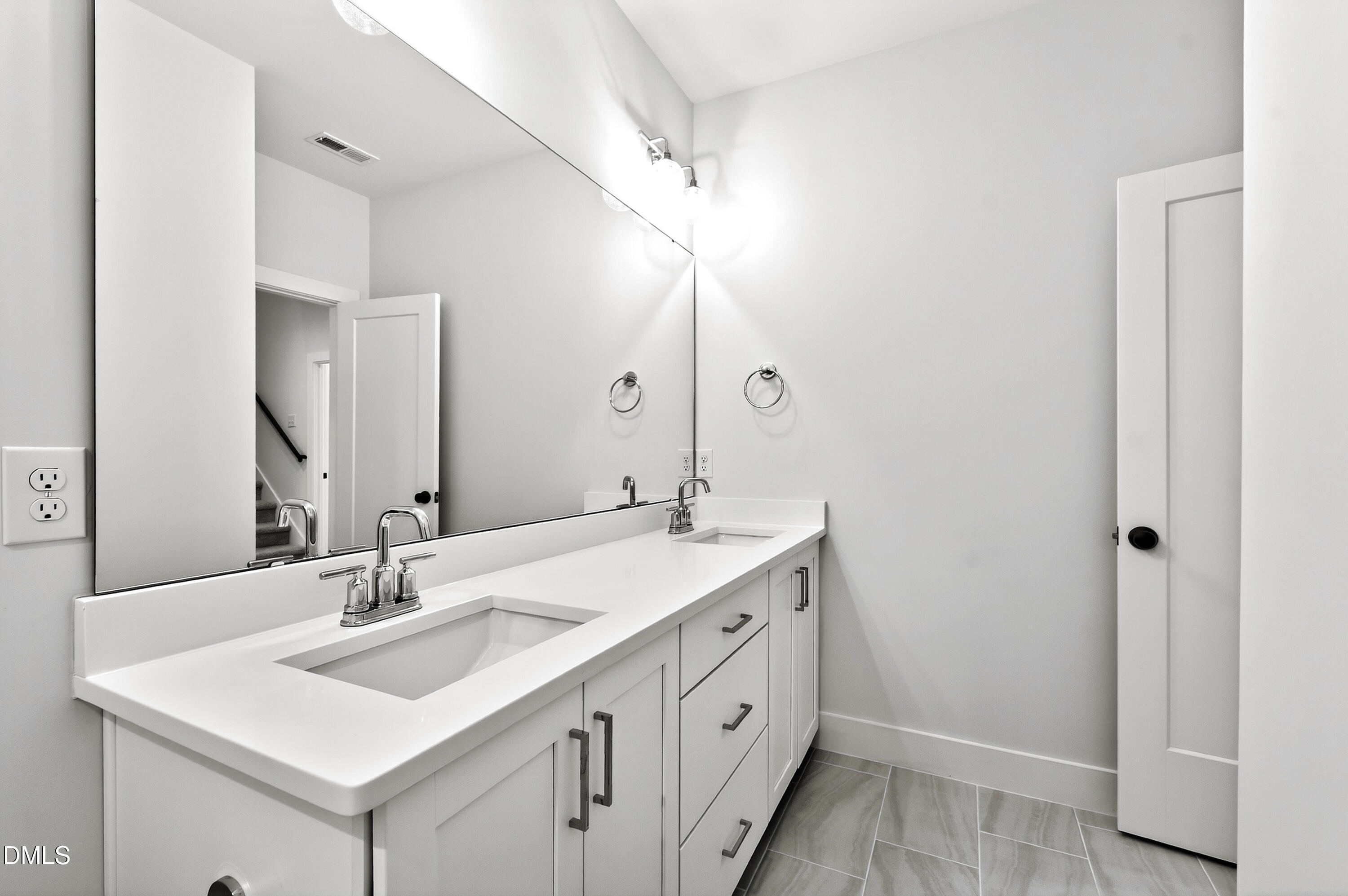 976 Double Helix Road