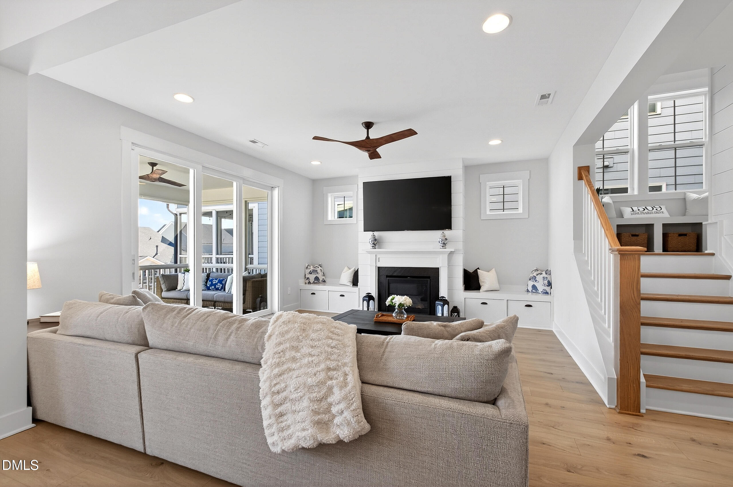1509 Lone Prairie Drive