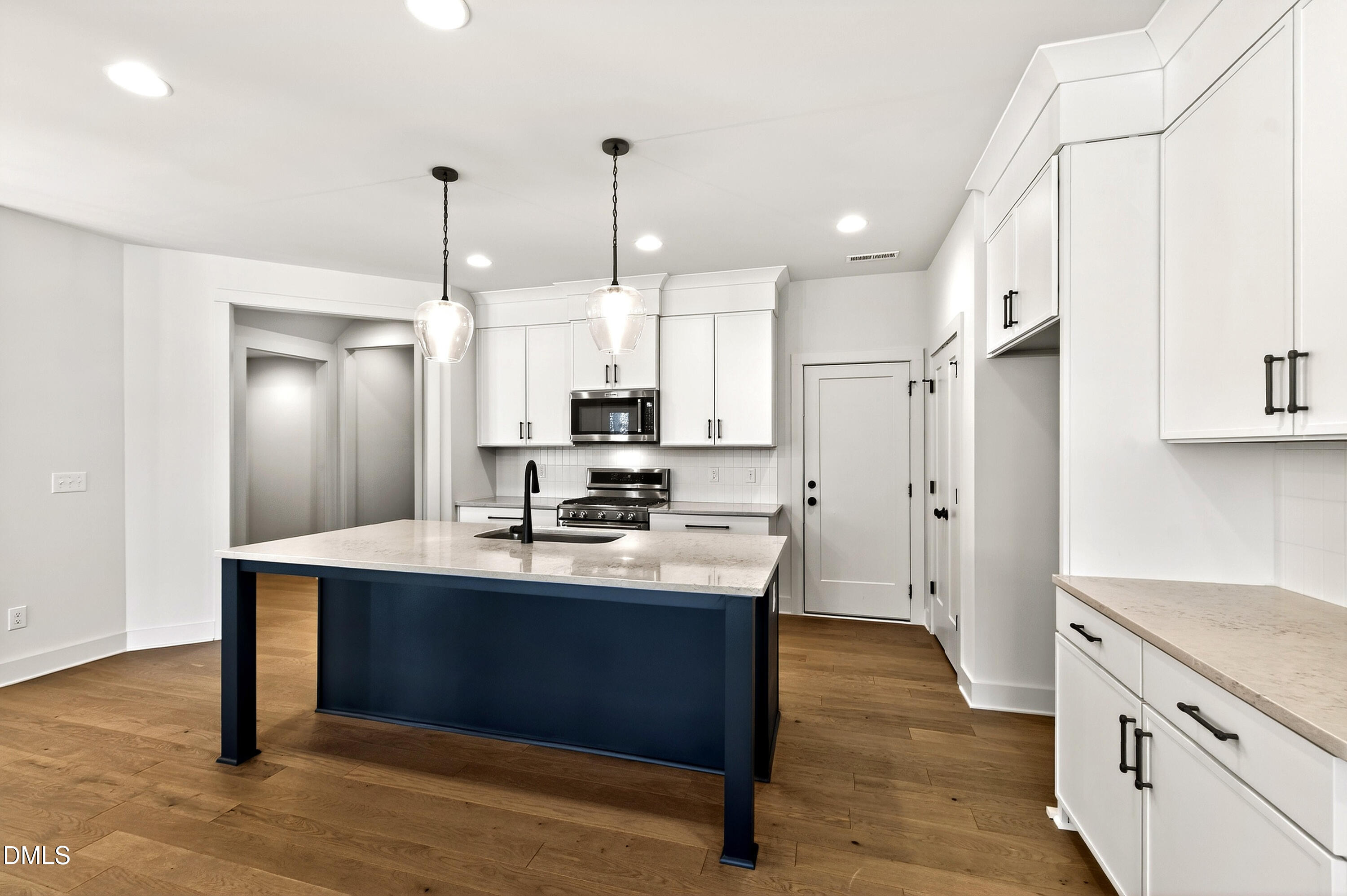 982 Double Helix Road