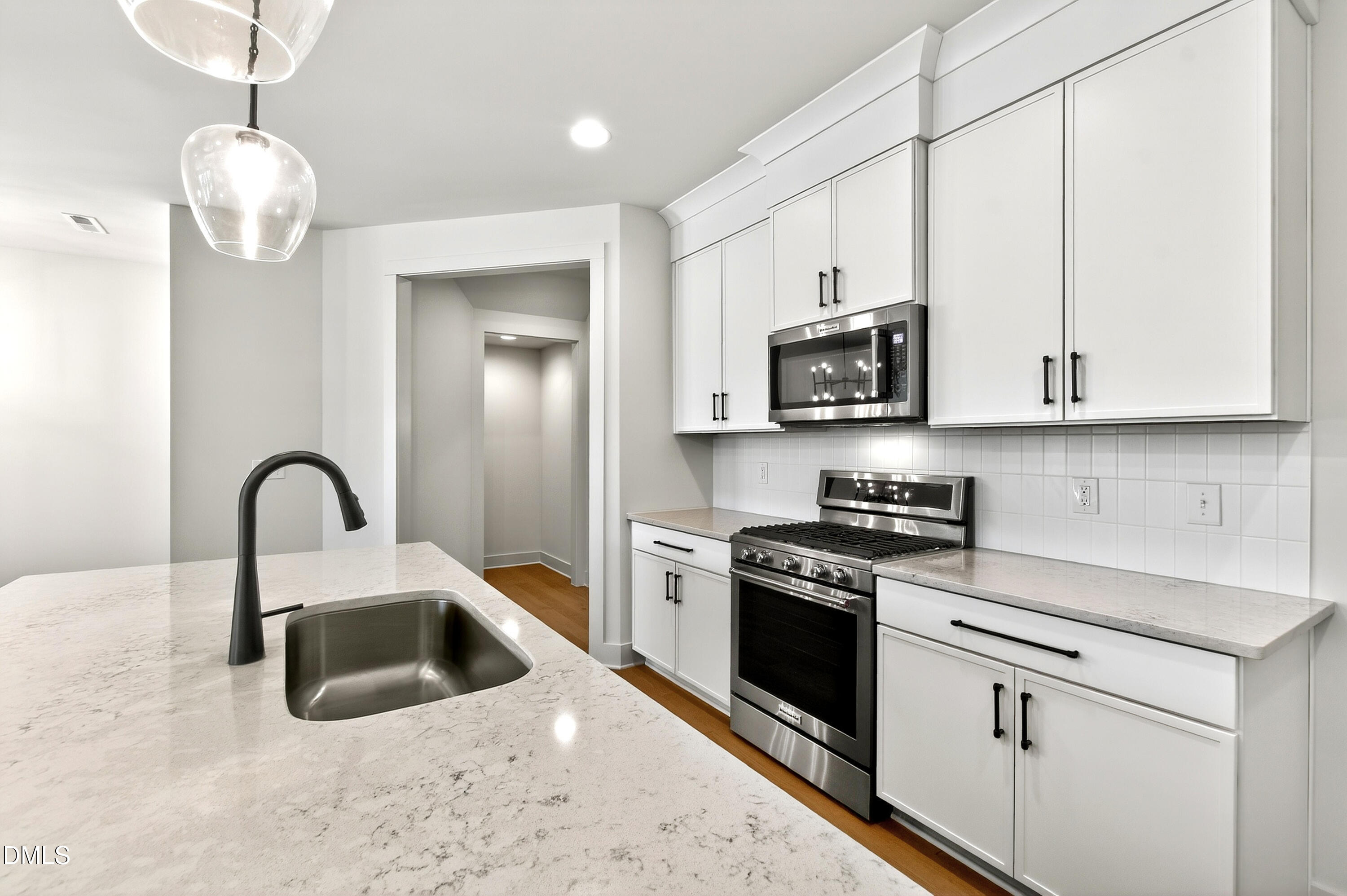 982 Double Helix Road