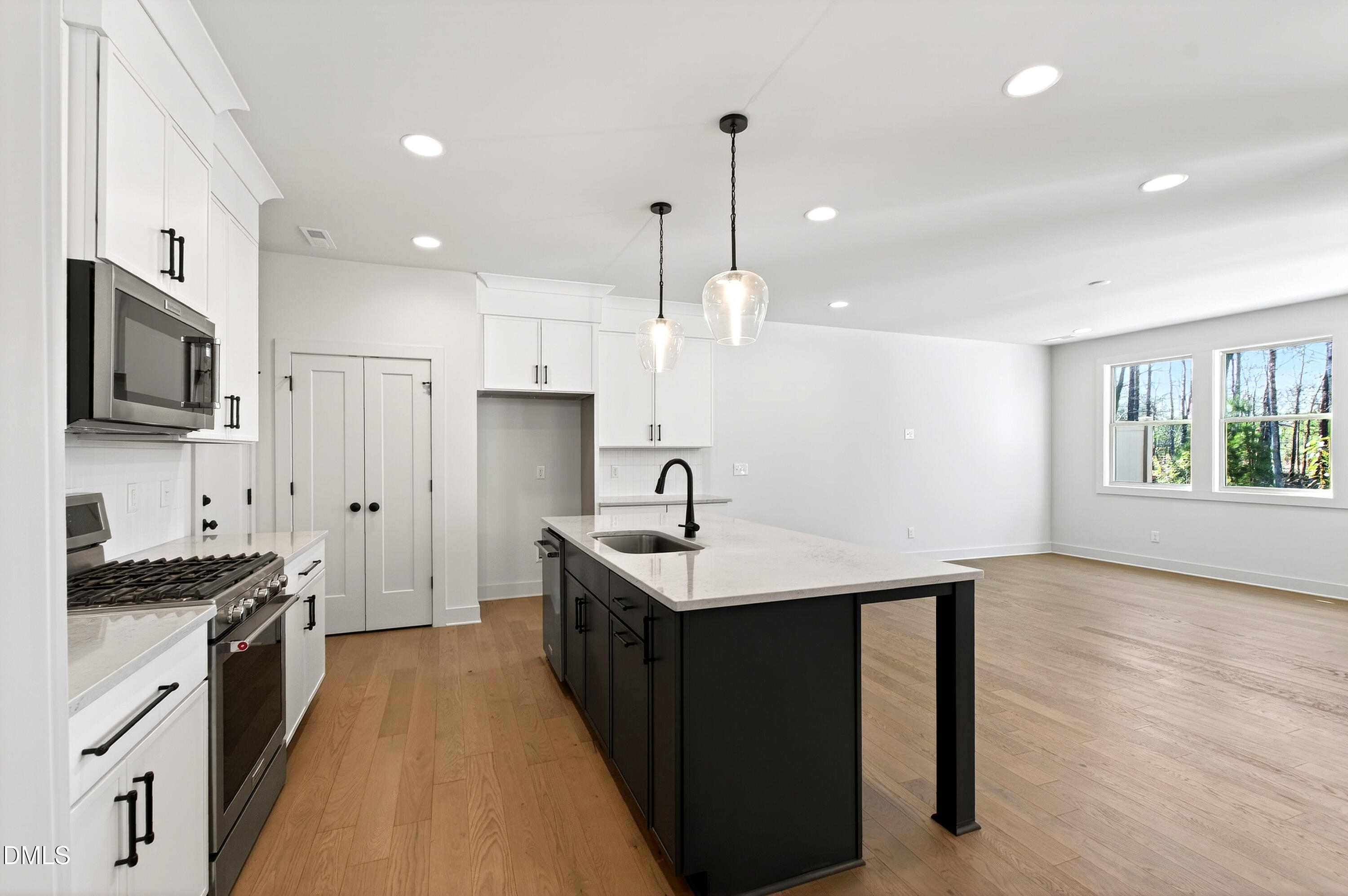 982 Double Helix Road