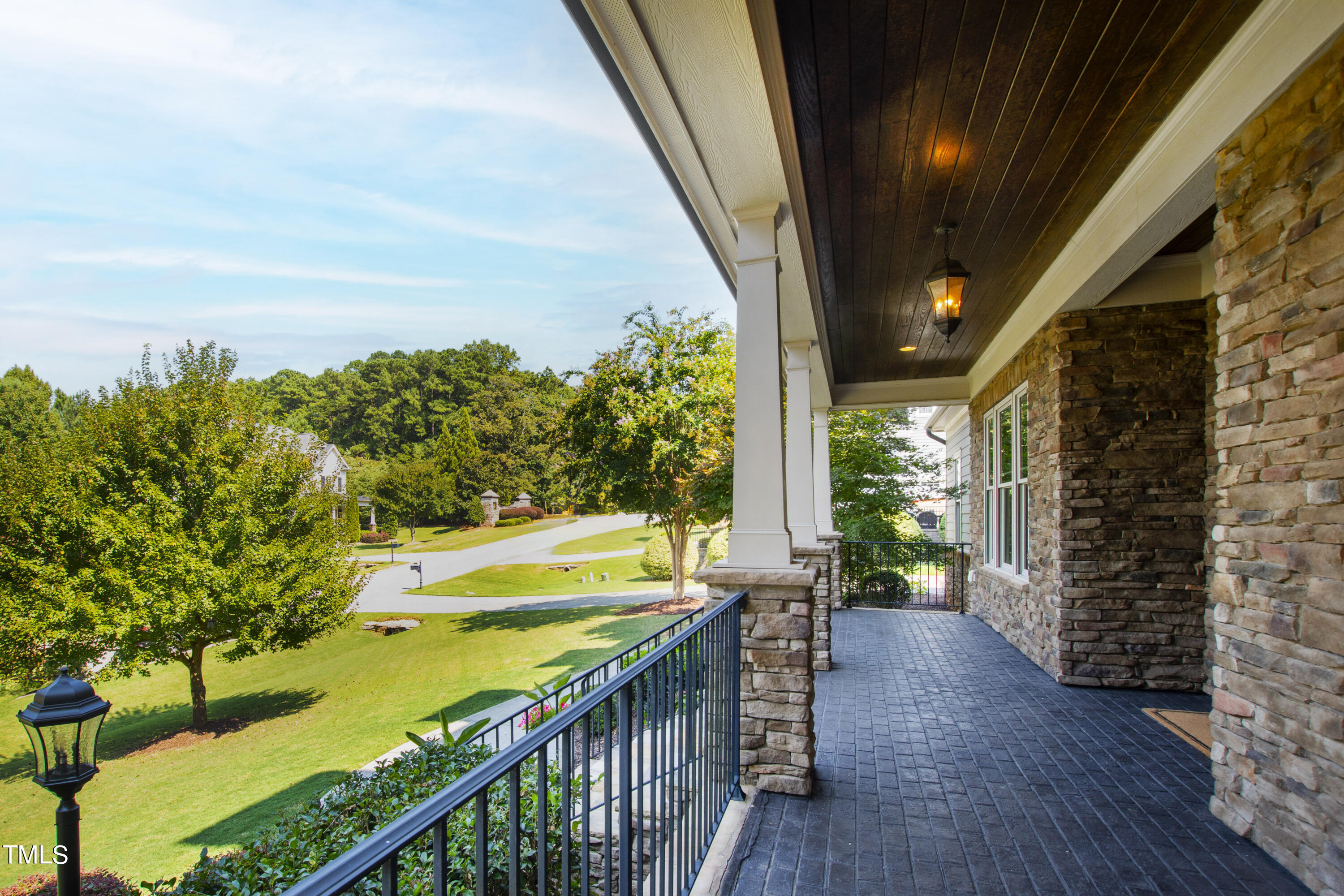 3209 Bryant Falls Court