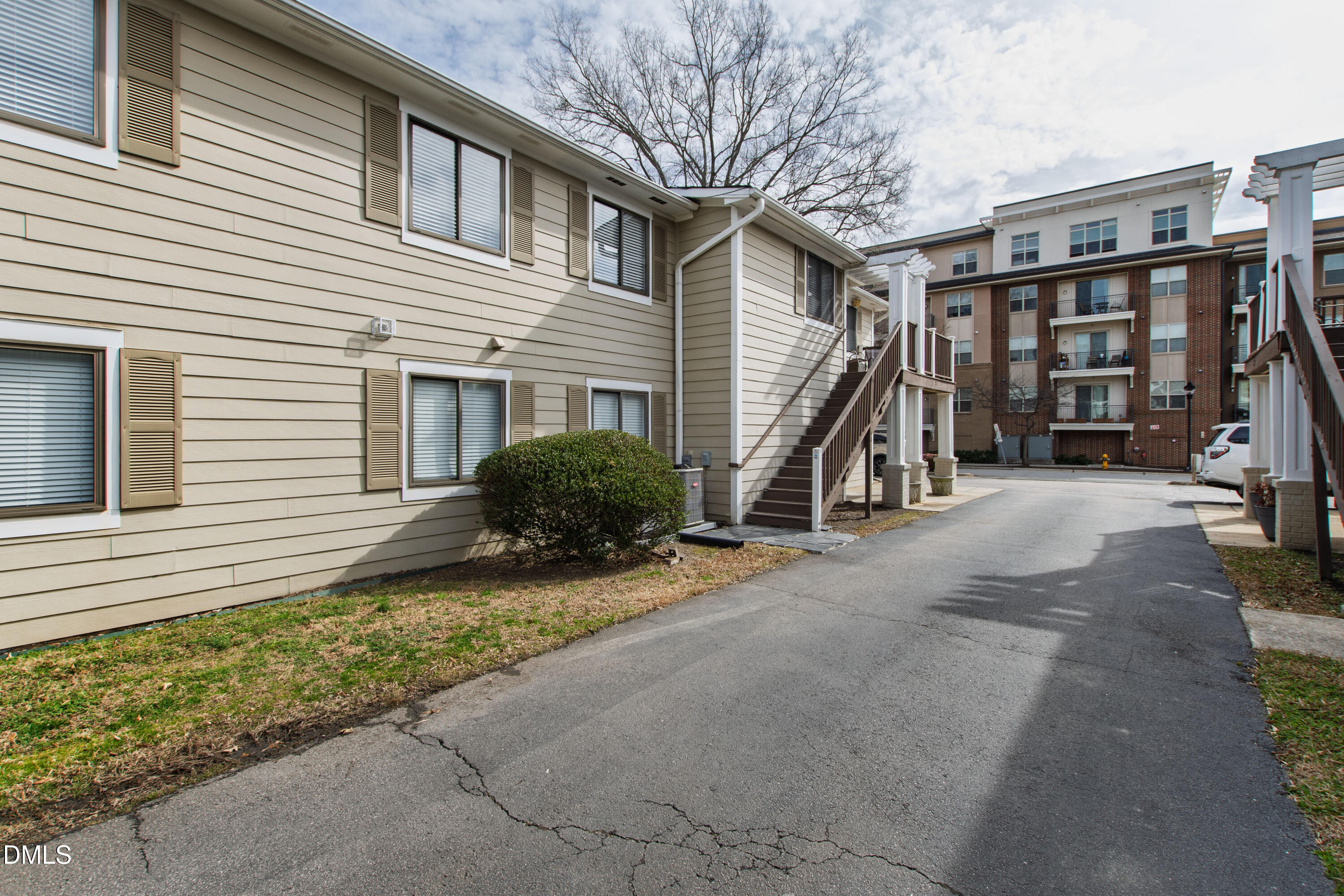 2204 Stafford Avenue # 202