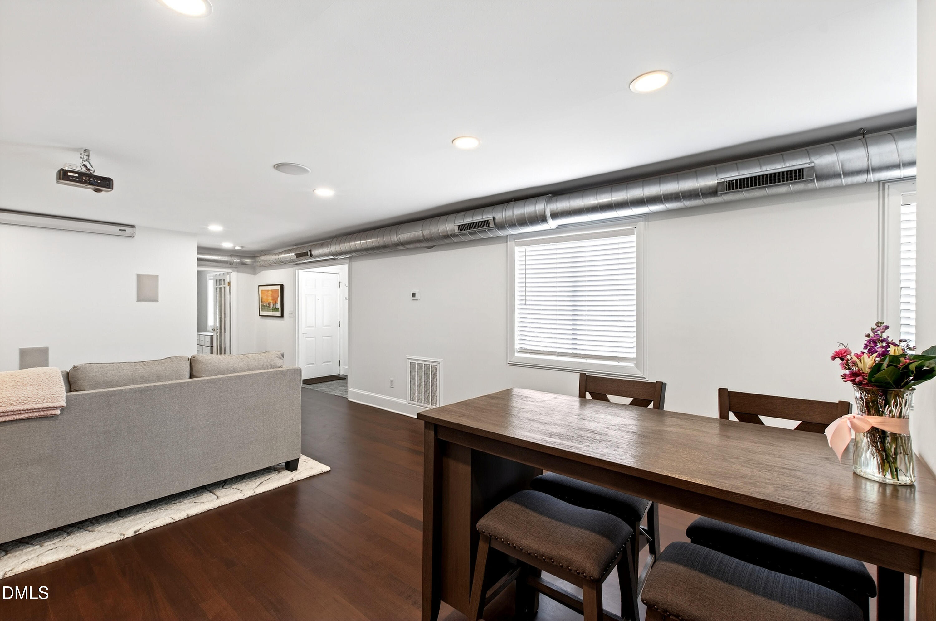 2204 Stafford Avenue # 202