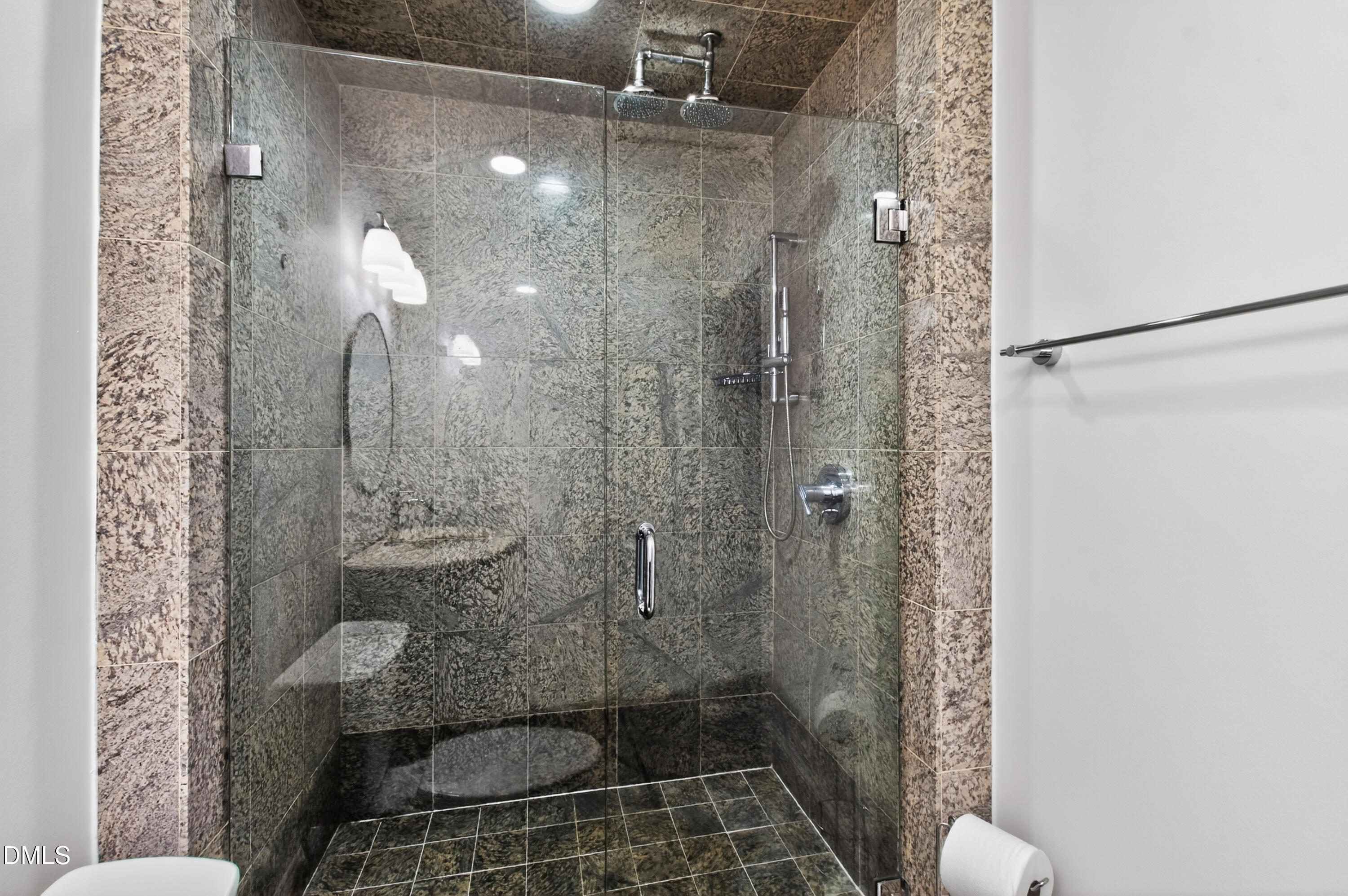 2204 Stafford Avenue # 202