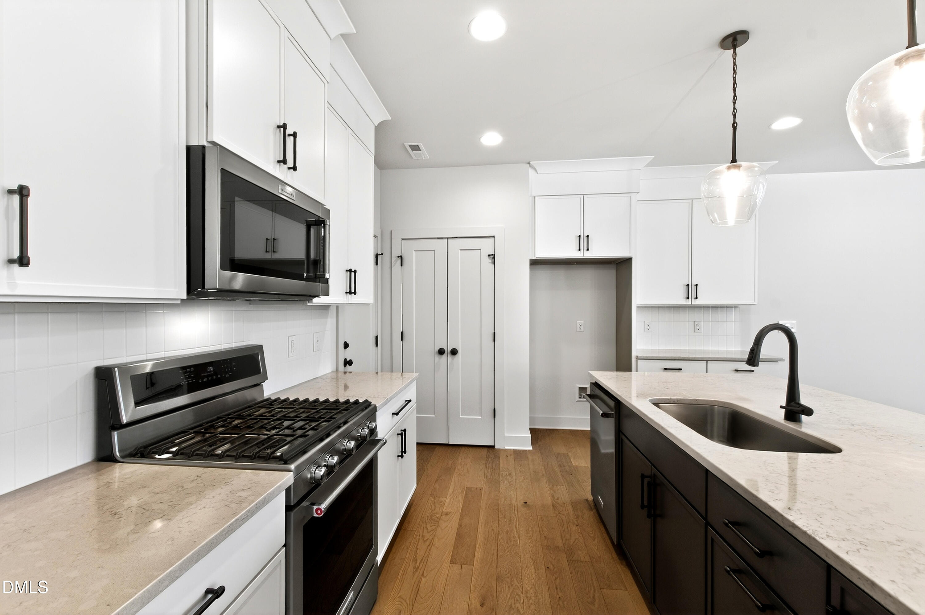 994 Double Helix Road