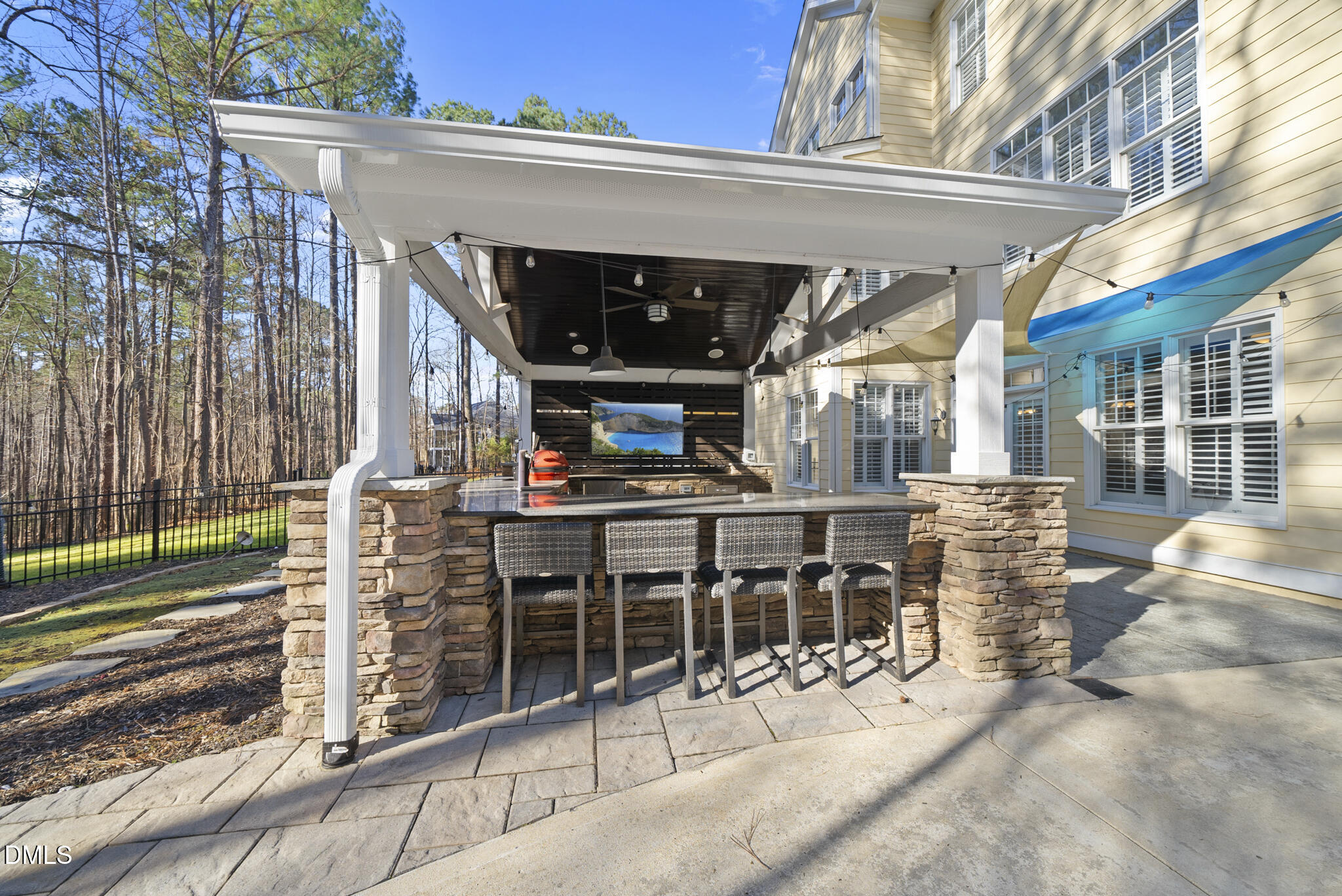 1016 Northlake Court