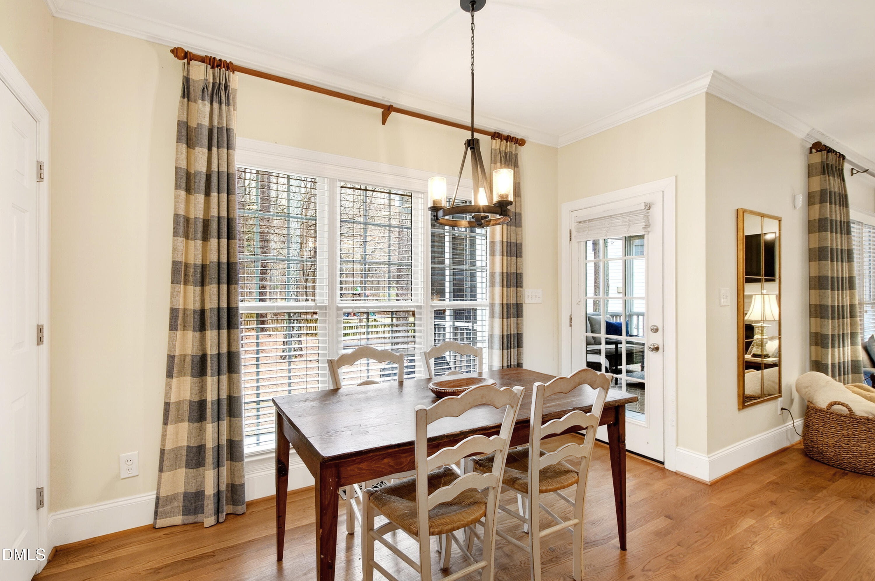 1532 Marshall Farm Street