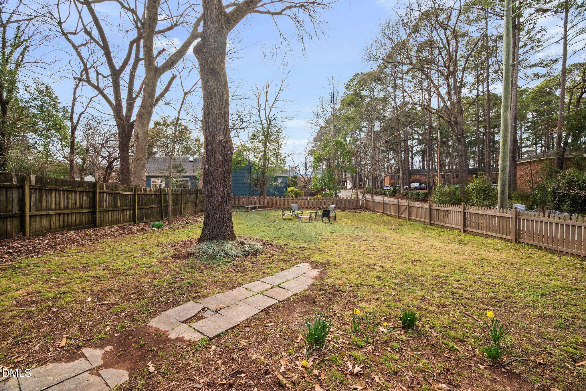 1913 Reaves Drive