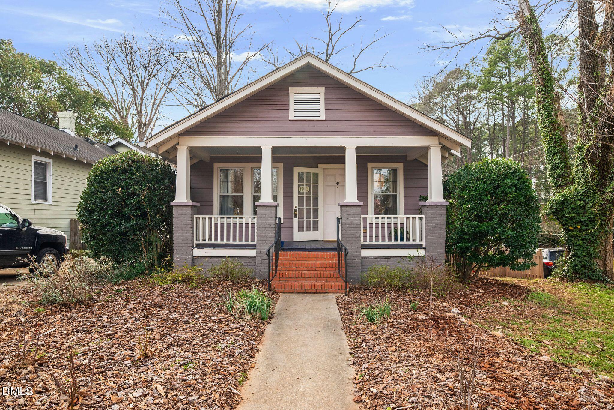 1913 Reaves Drive