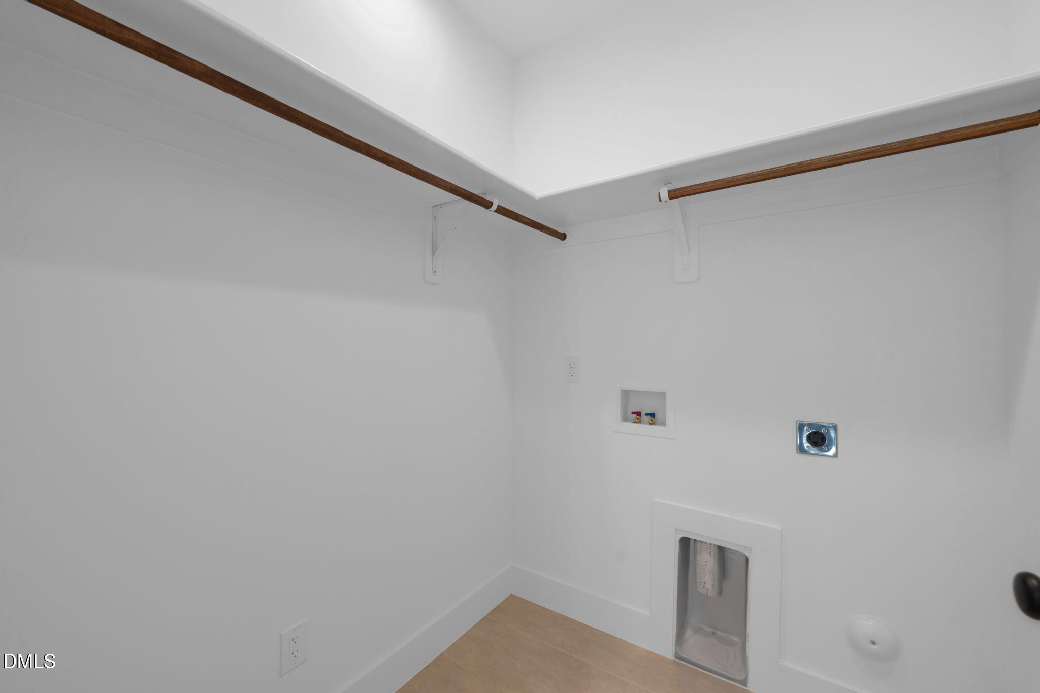 996 Double Helix Road