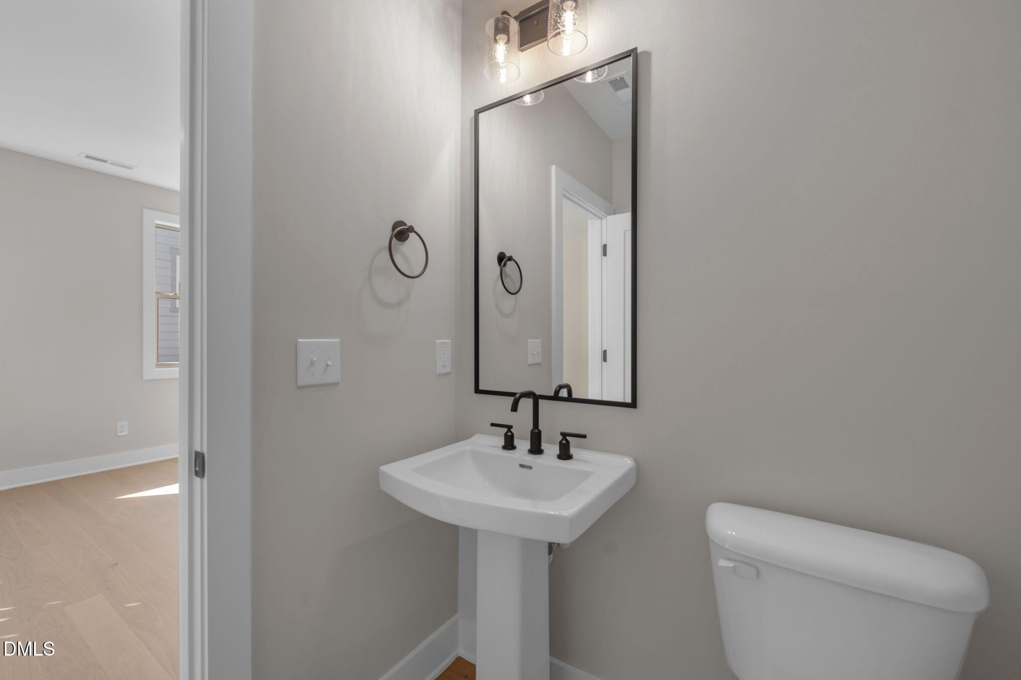 996 Double Helix Road