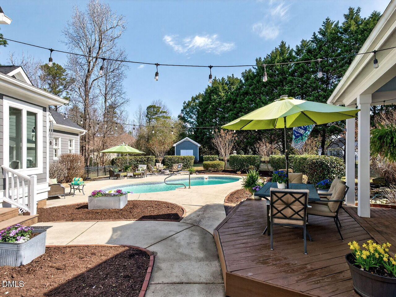 7101 Evelyn Circle