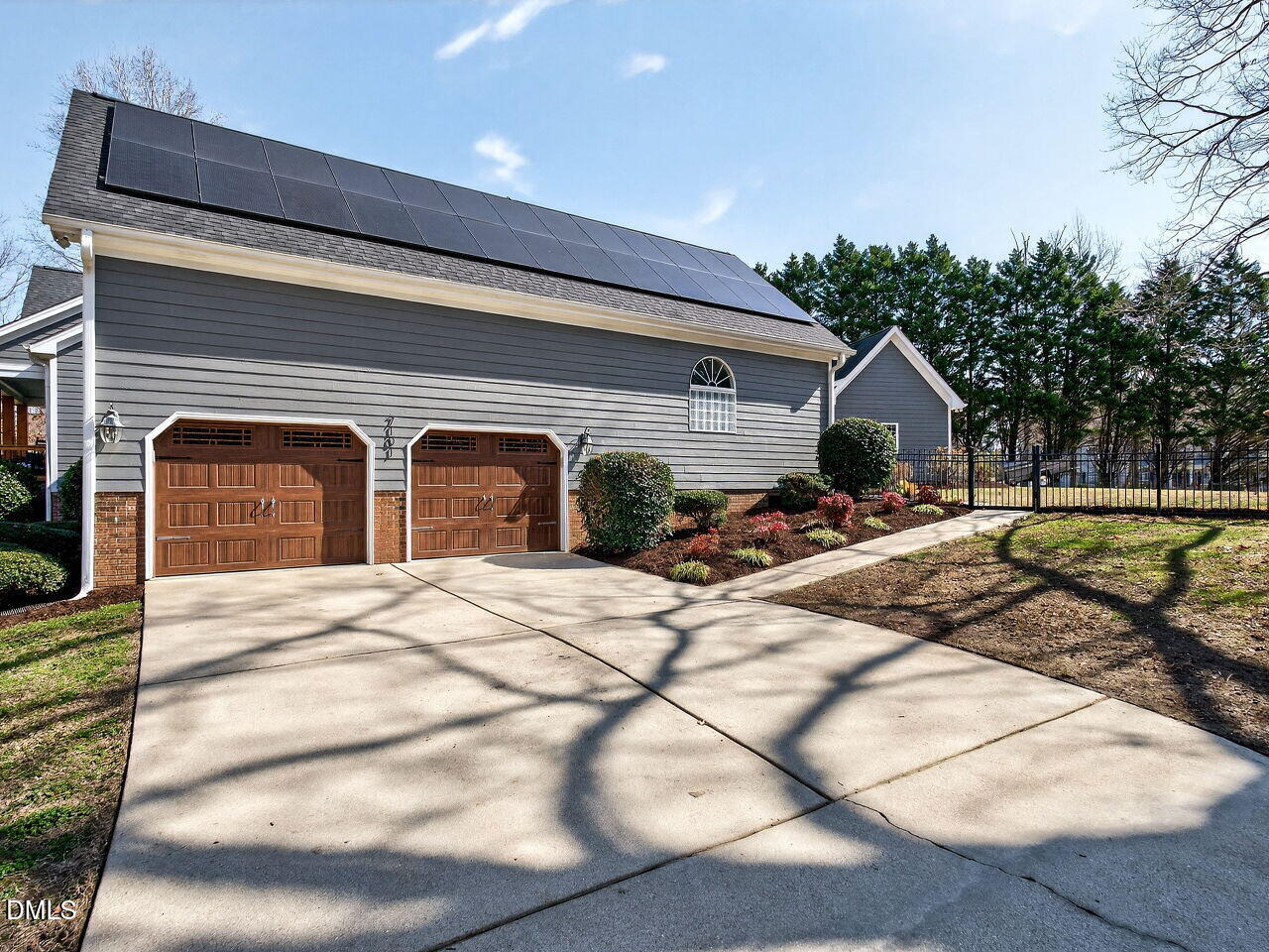7101 Evelyn Circle