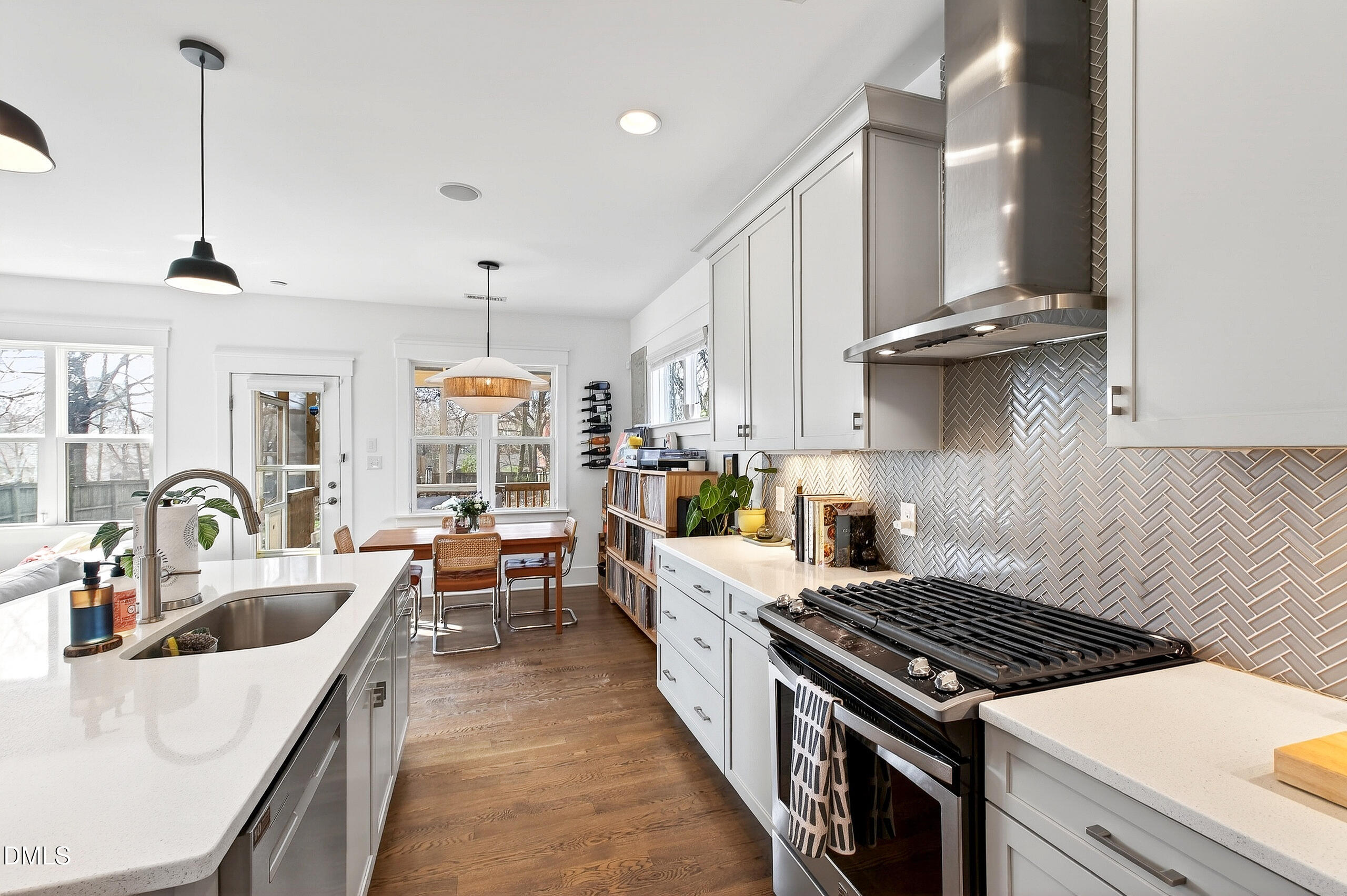 807 N Elizabeth Street