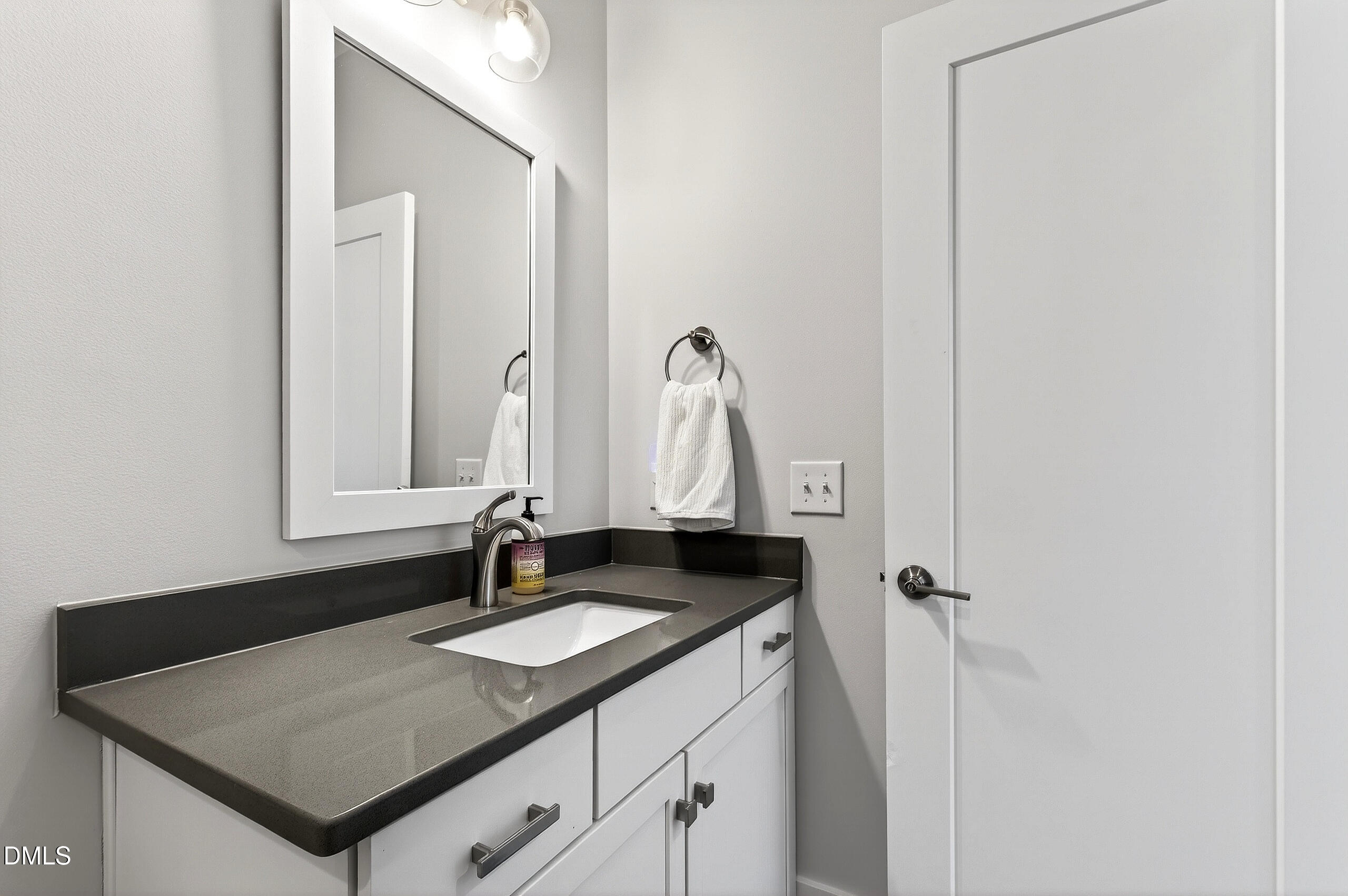 807 N Elizabeth Street