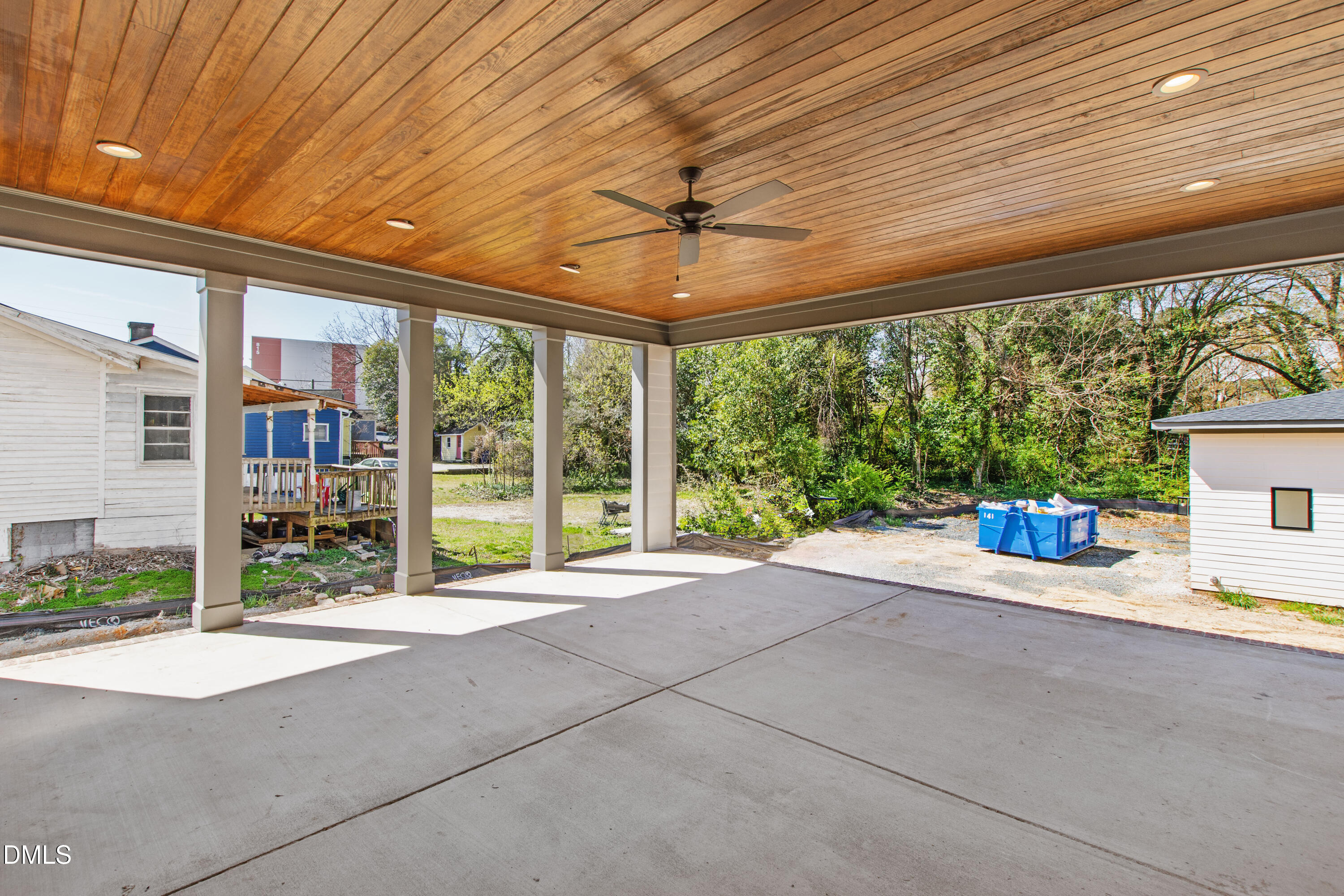 909 Oberlin Road