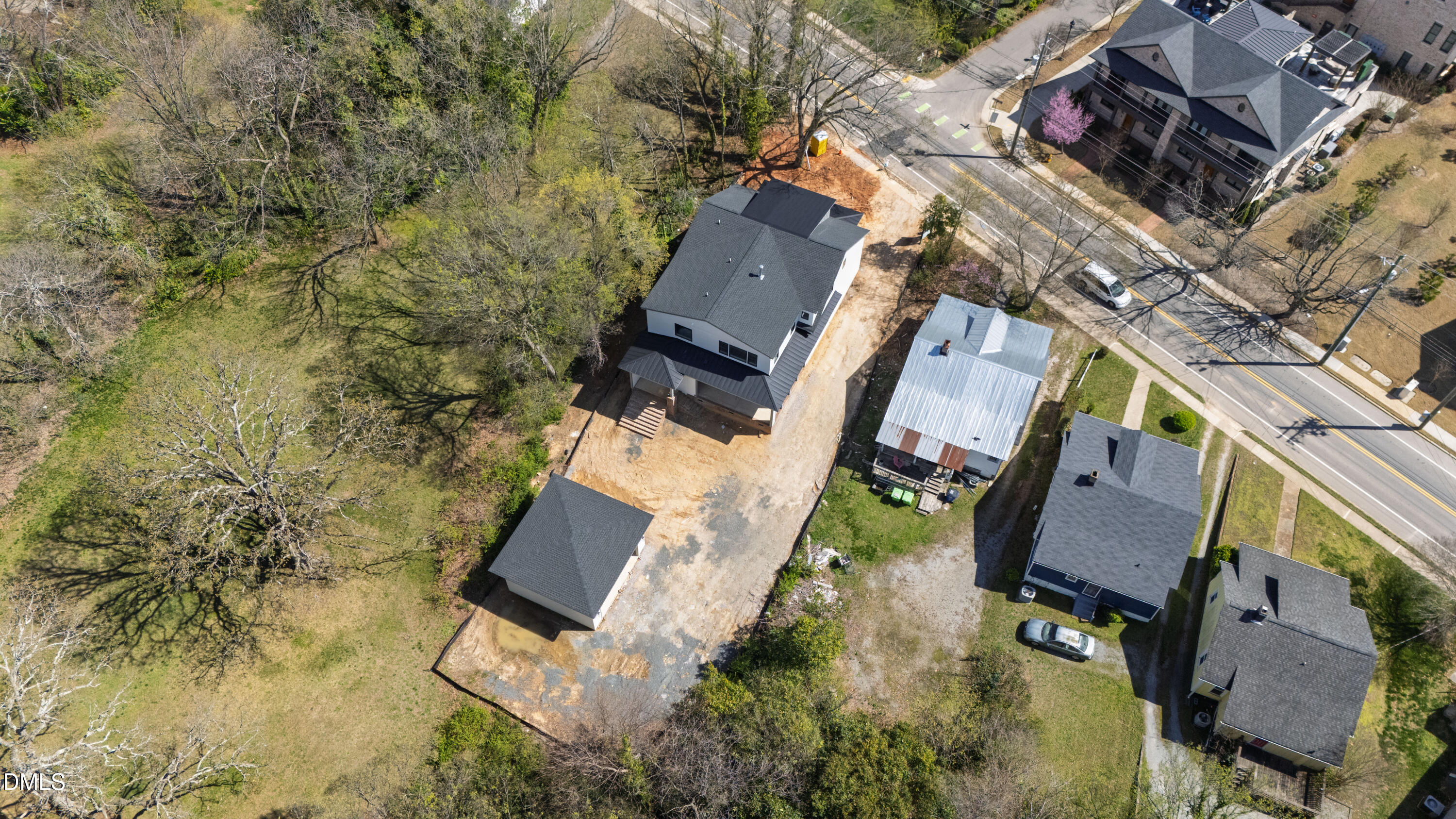 909 Oberlin Road