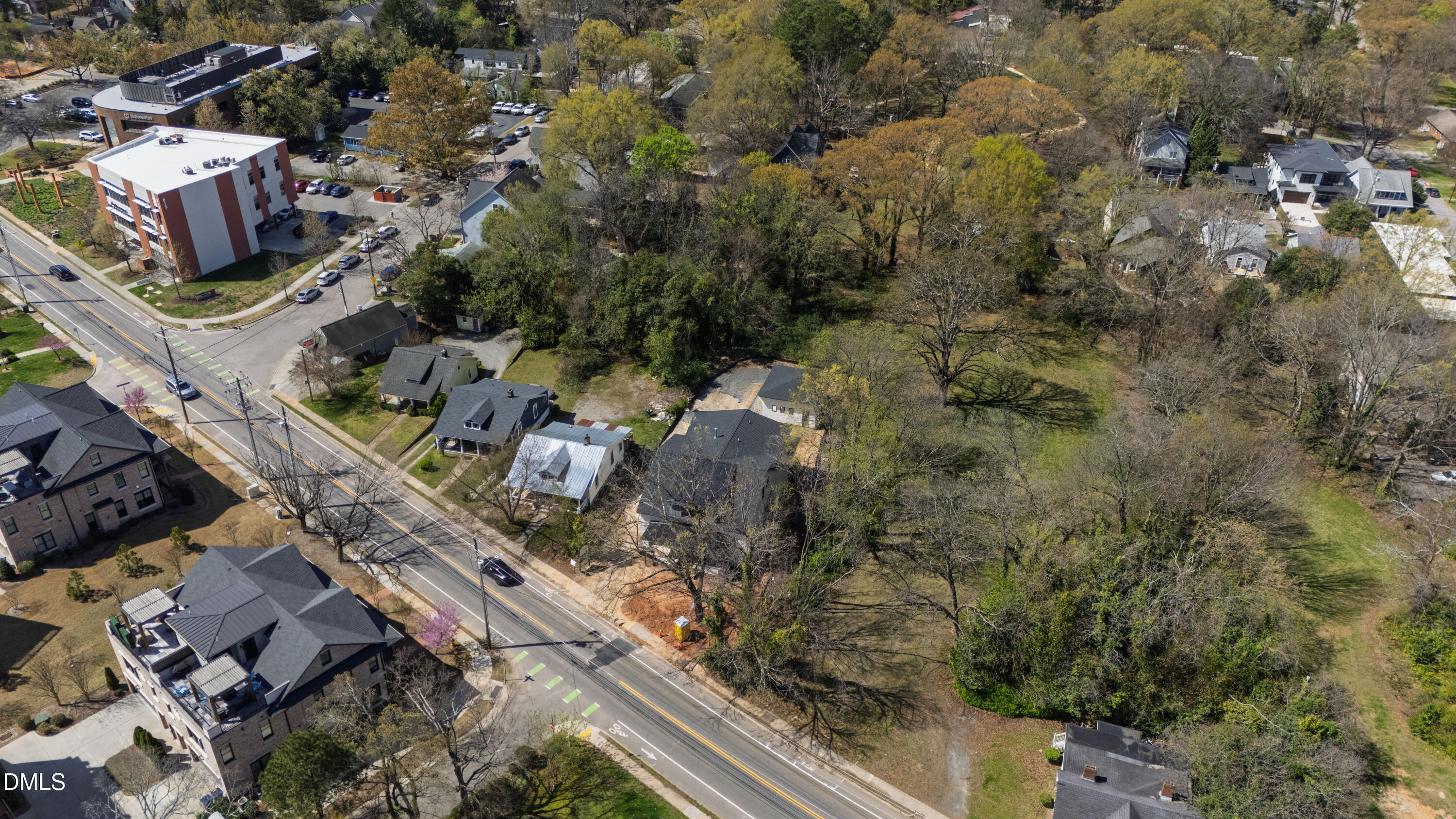909 Oberlin Road