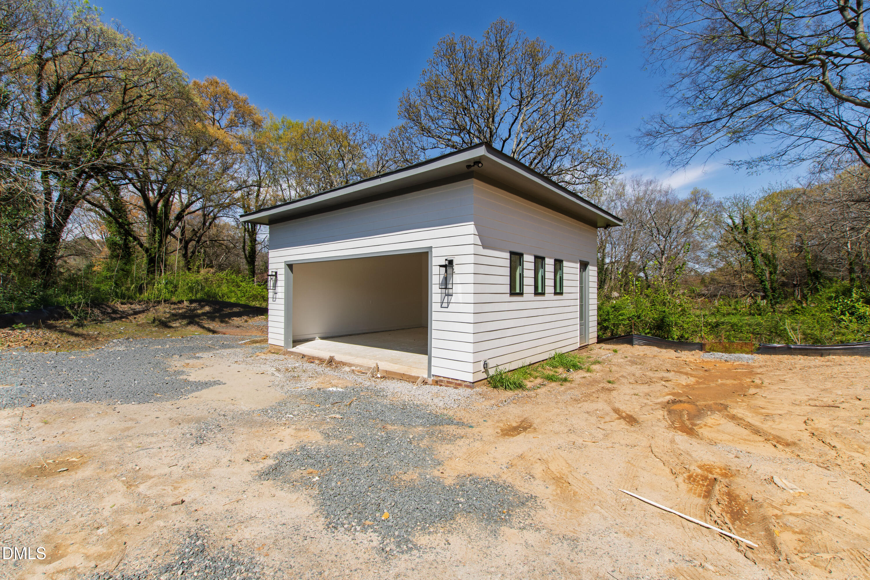 909 Oberlin Road
