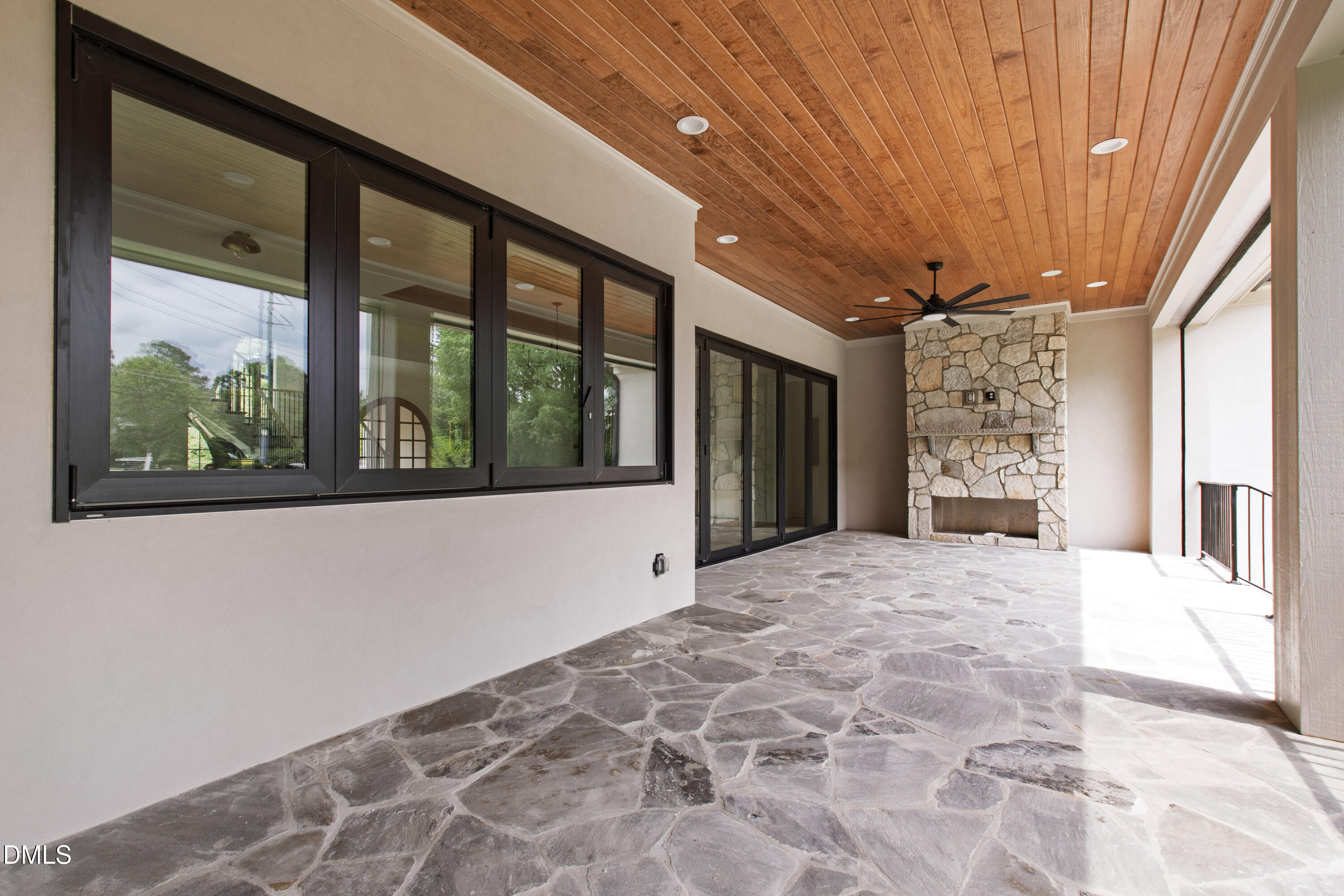 105 Edenburgh Road