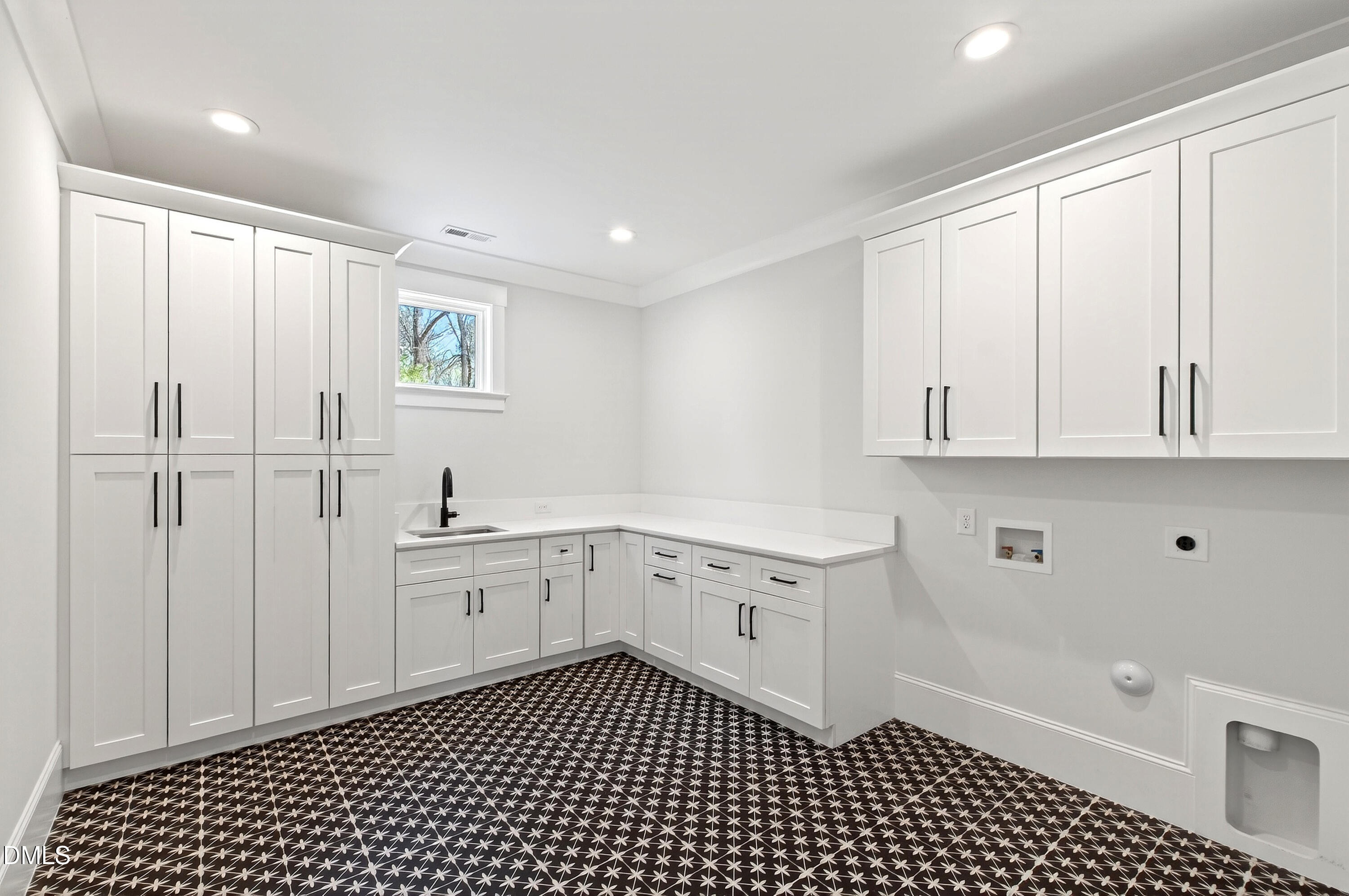 1608 Estate Valley Lane