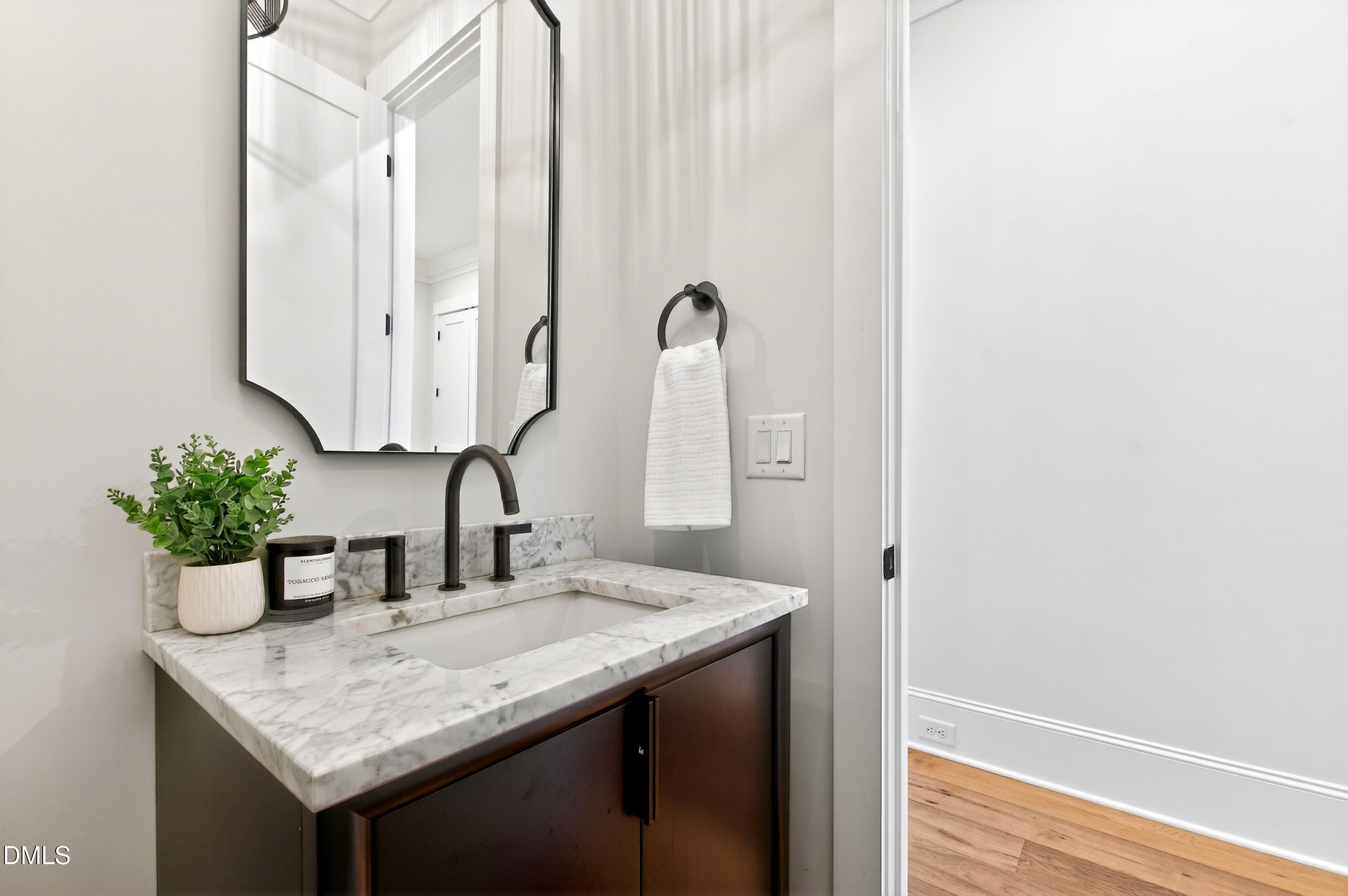 1608 Estate Valley Lane