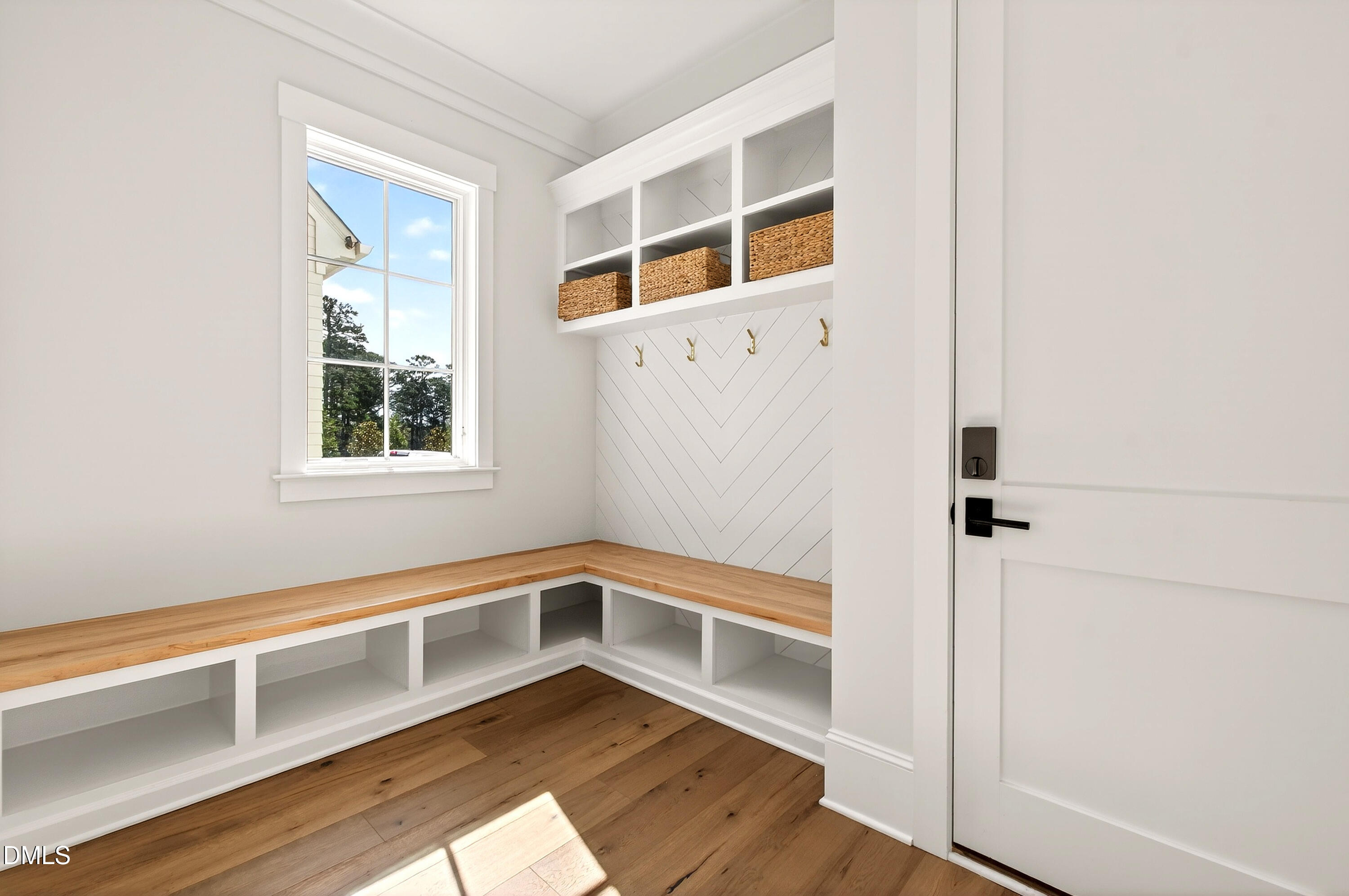 1608 Estate Valley Lane