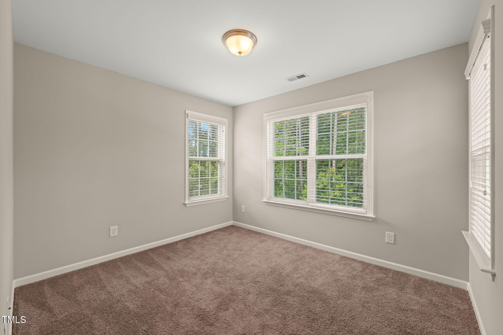 5011 Peachtree Town Lane
