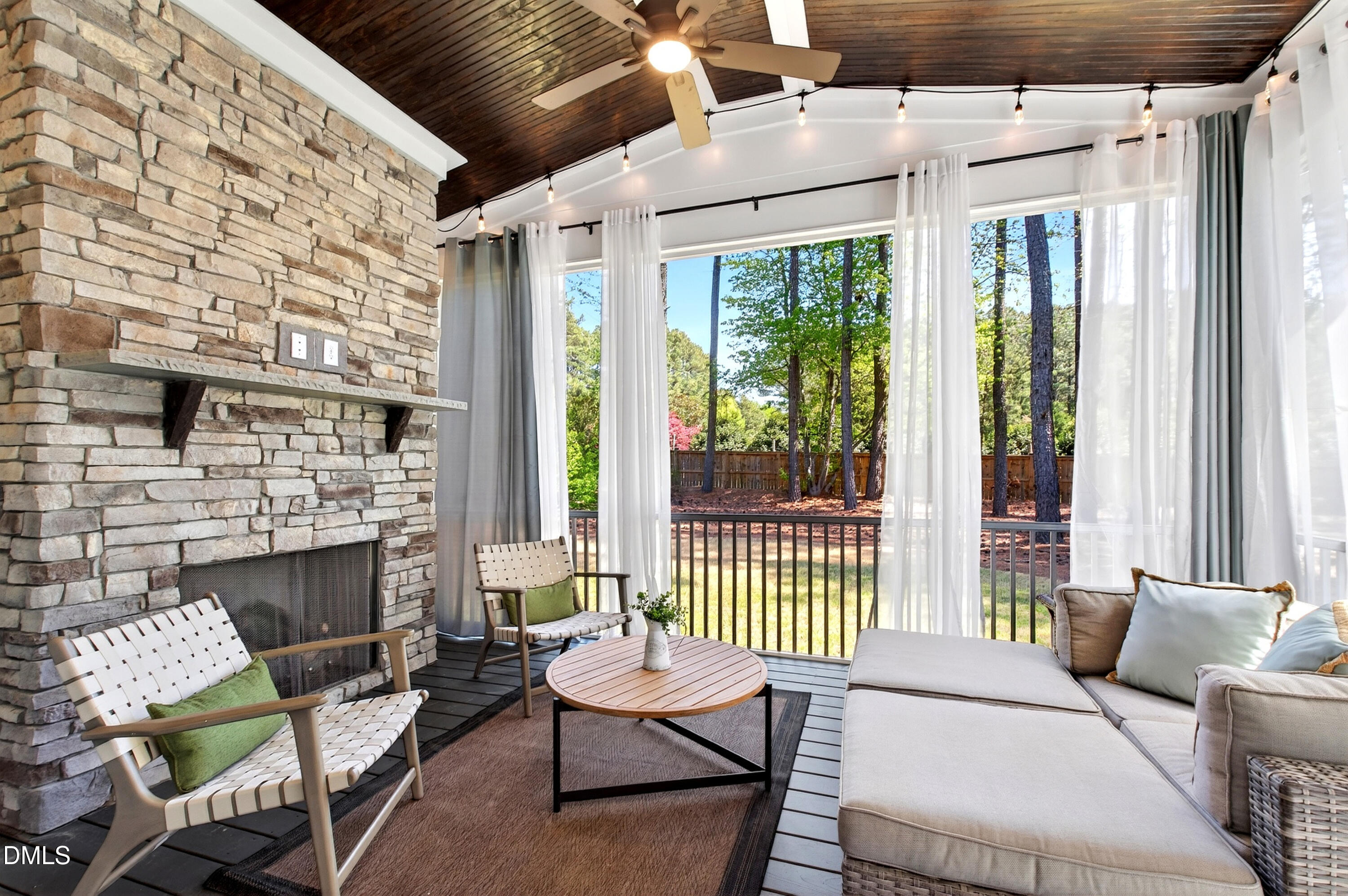 23 Bonterra Way