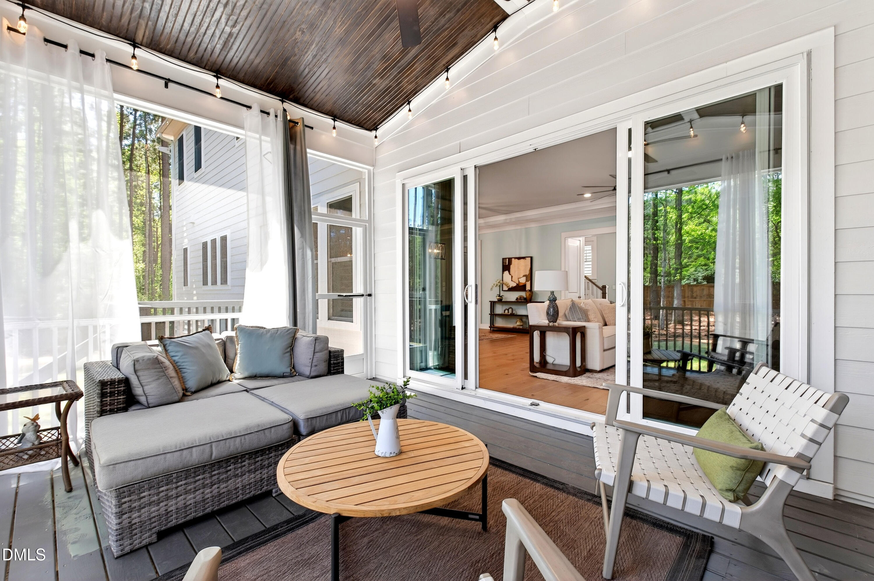 23 Bonterra Way