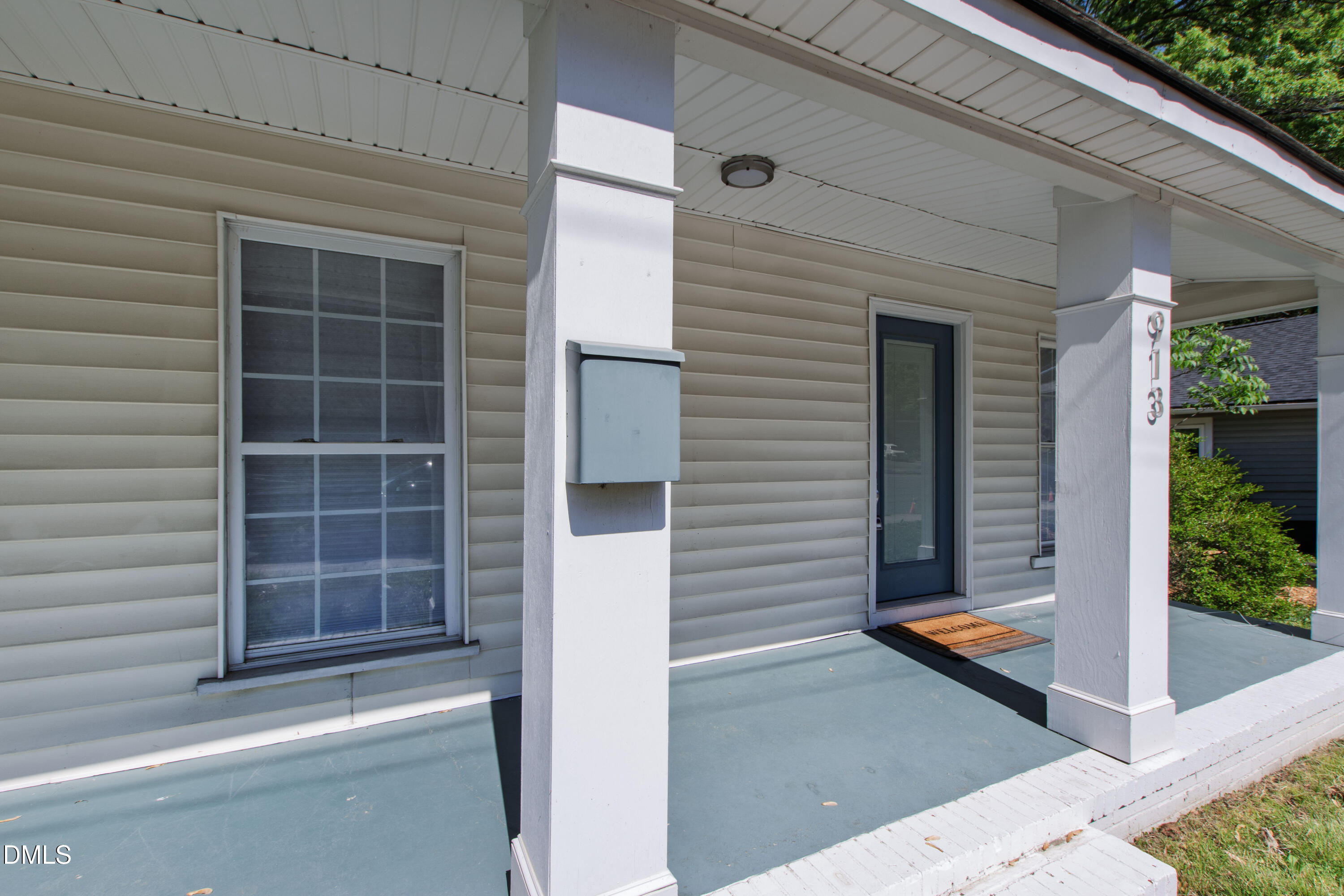 913 Washington Street