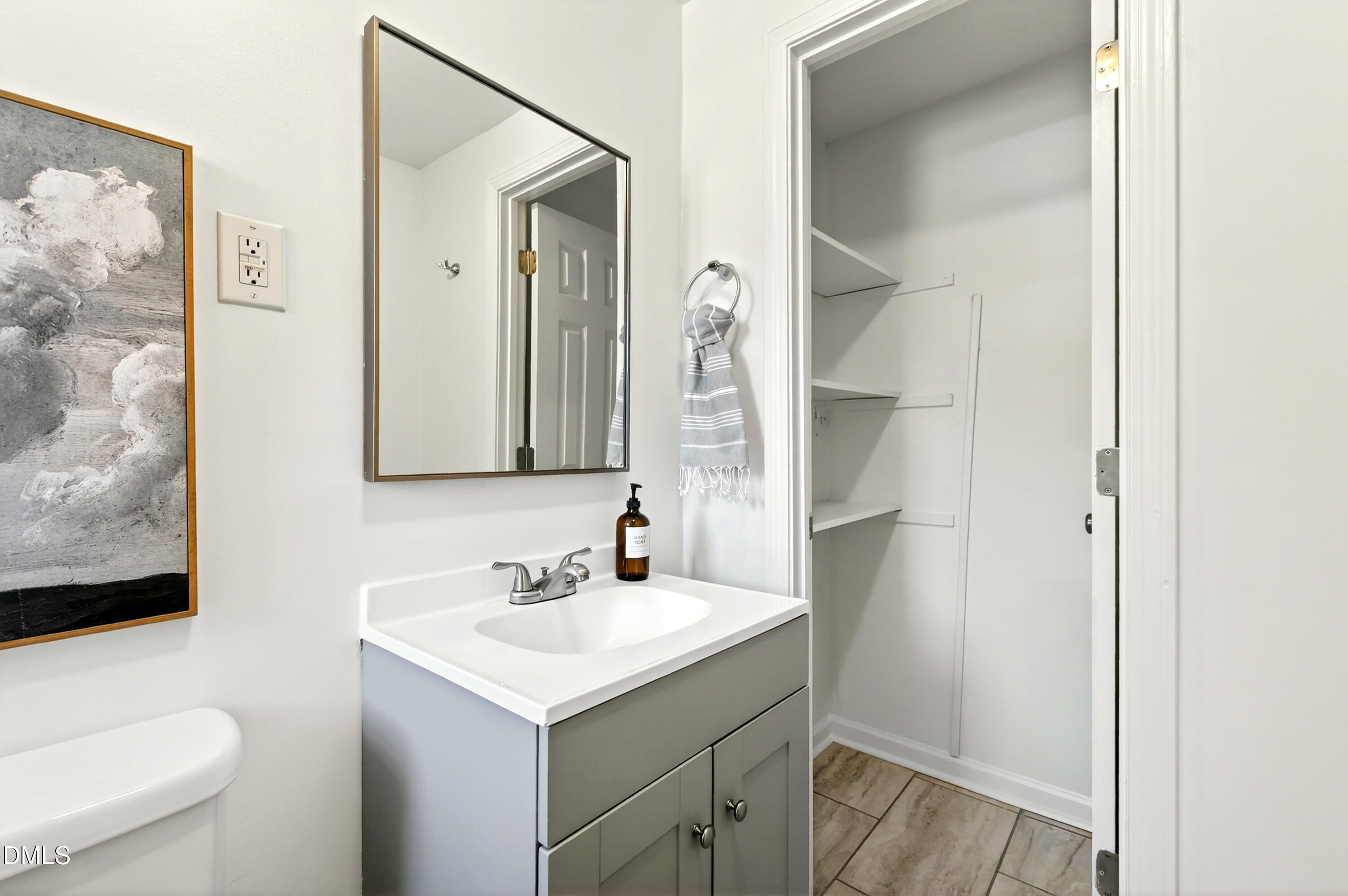 913 Washington Street