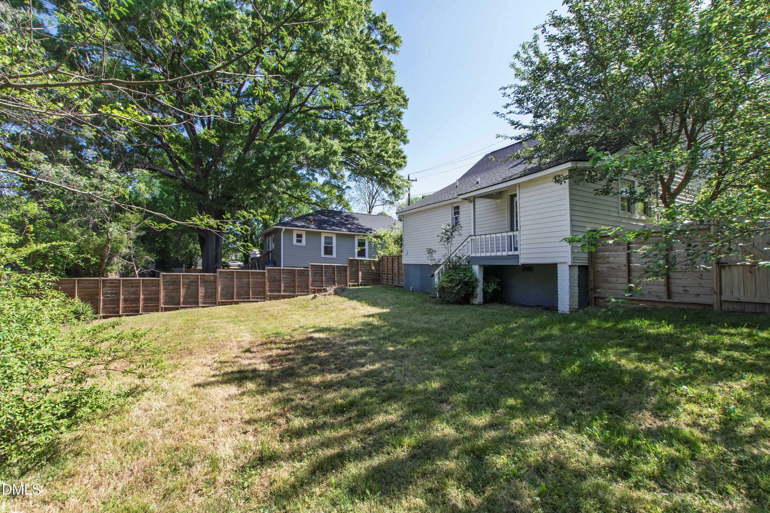 913 Washington Street