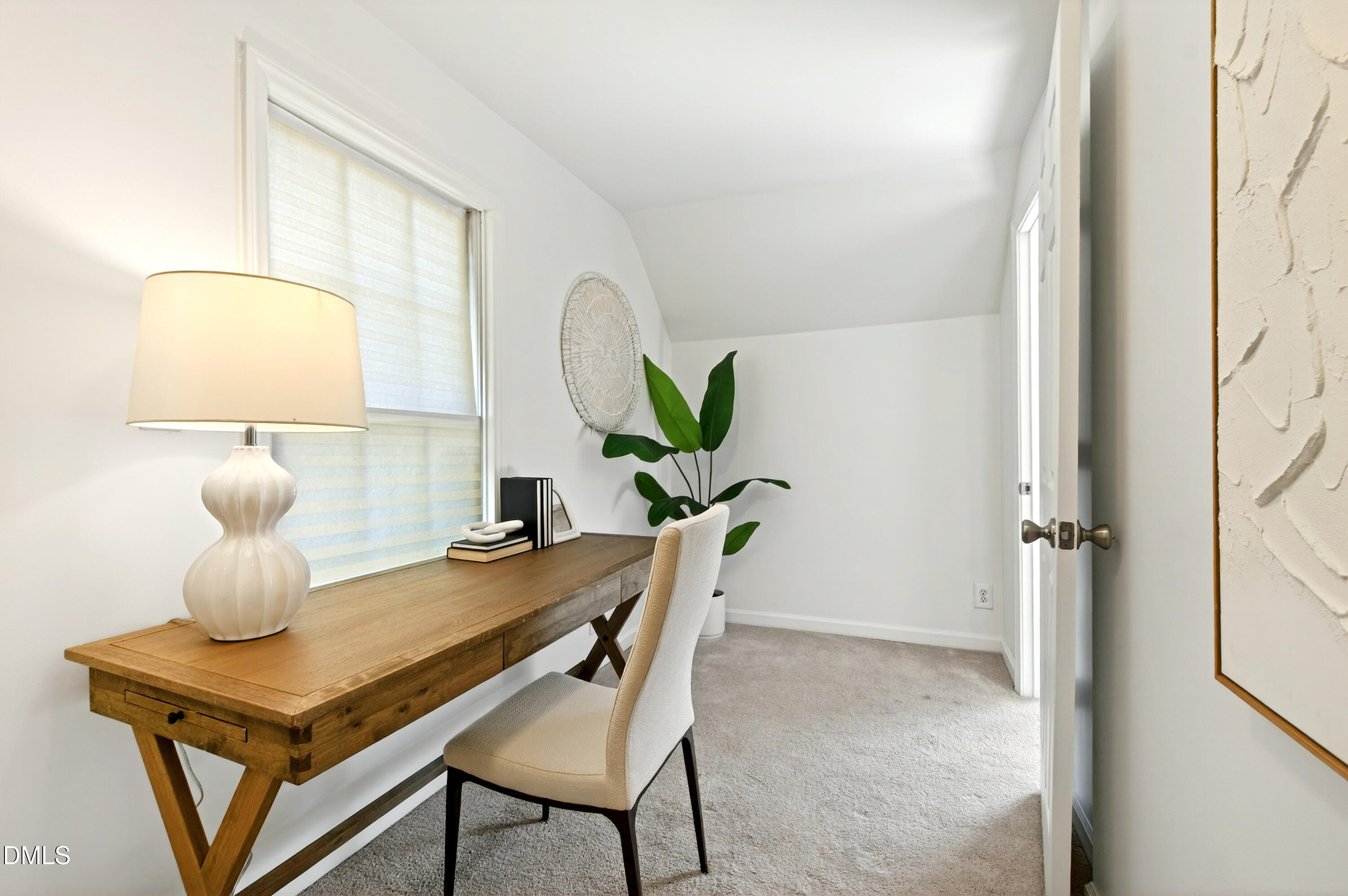 913 Washington Street