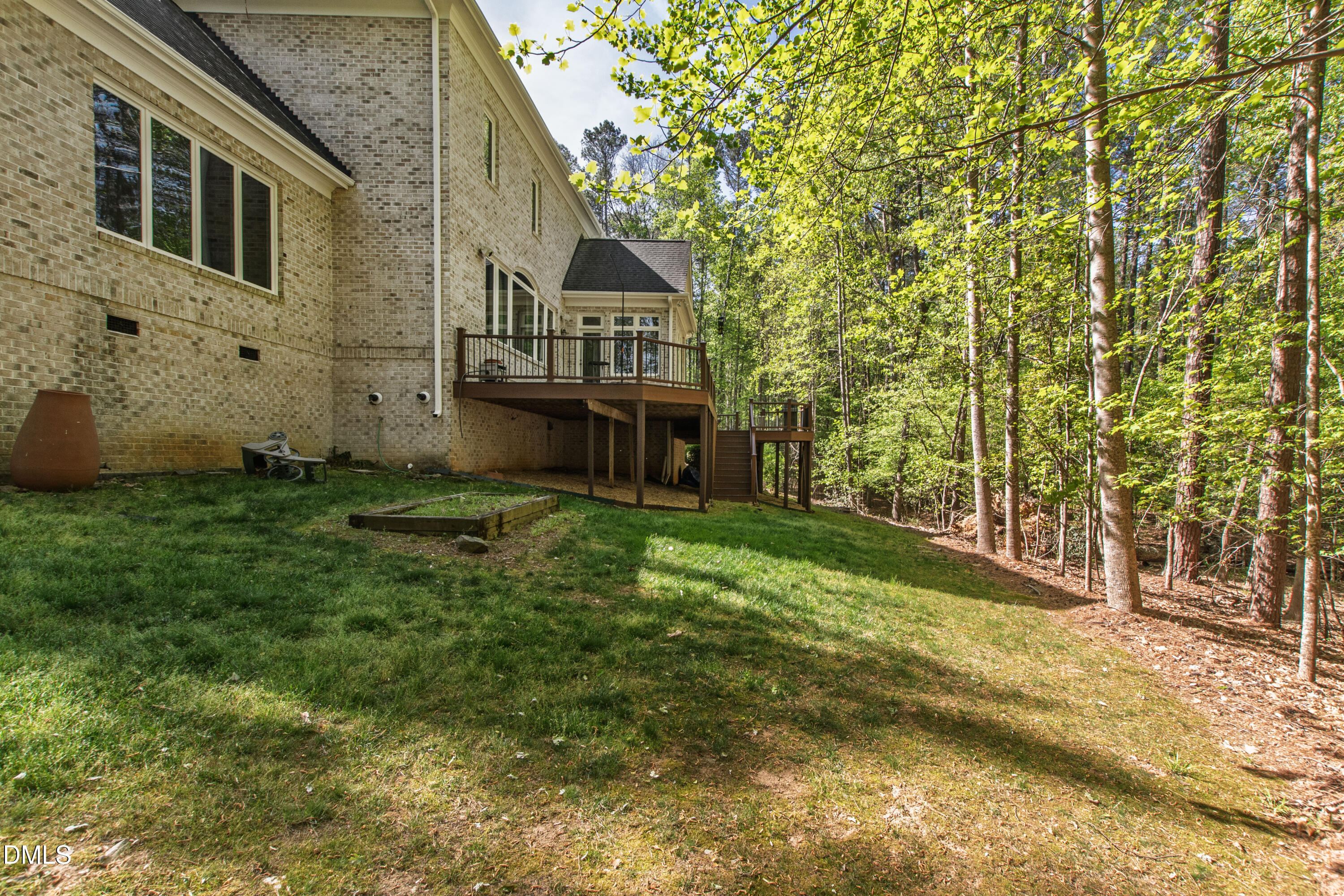4933 Cremshaw Court