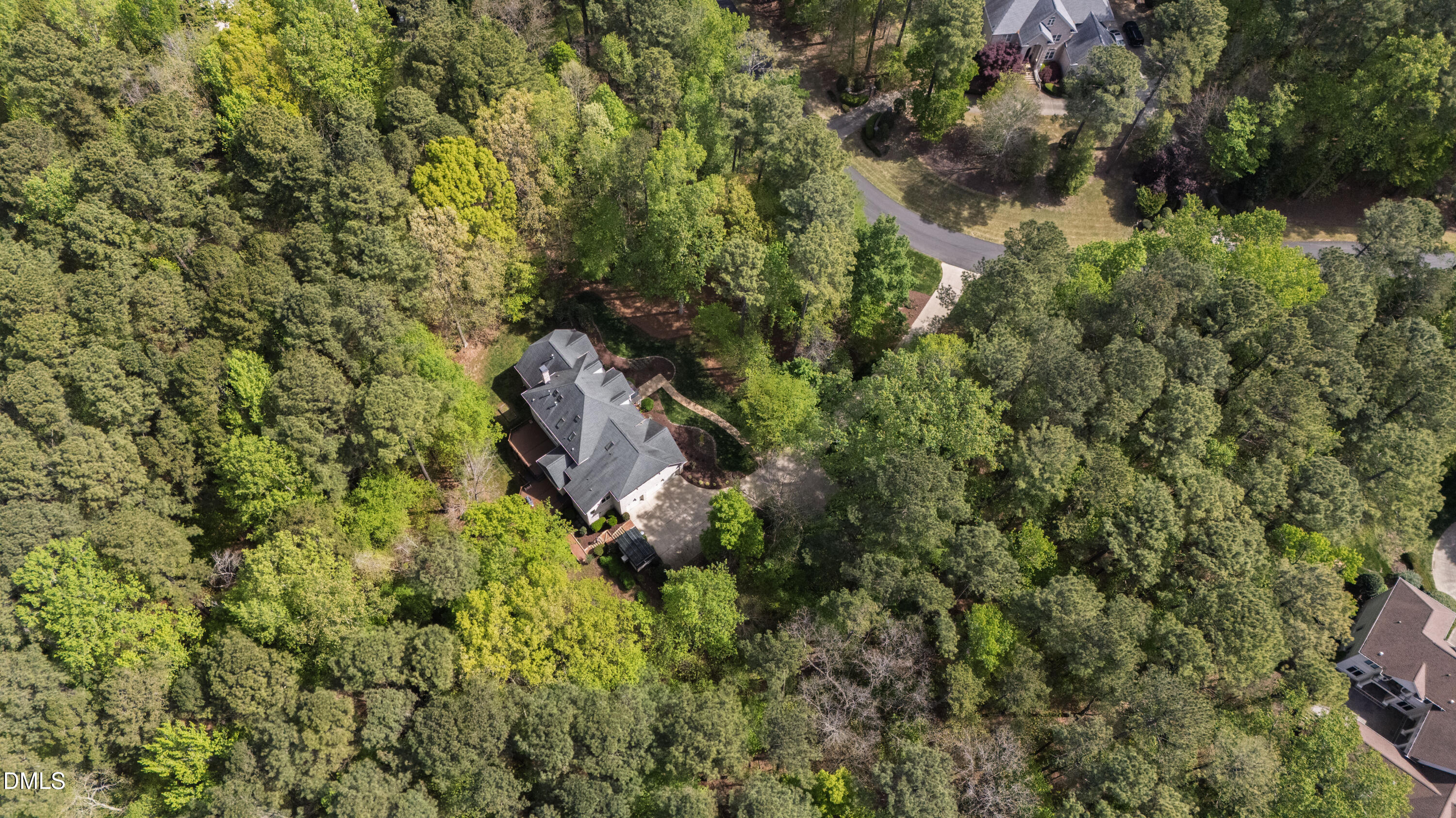 4933 Cremshaw Court