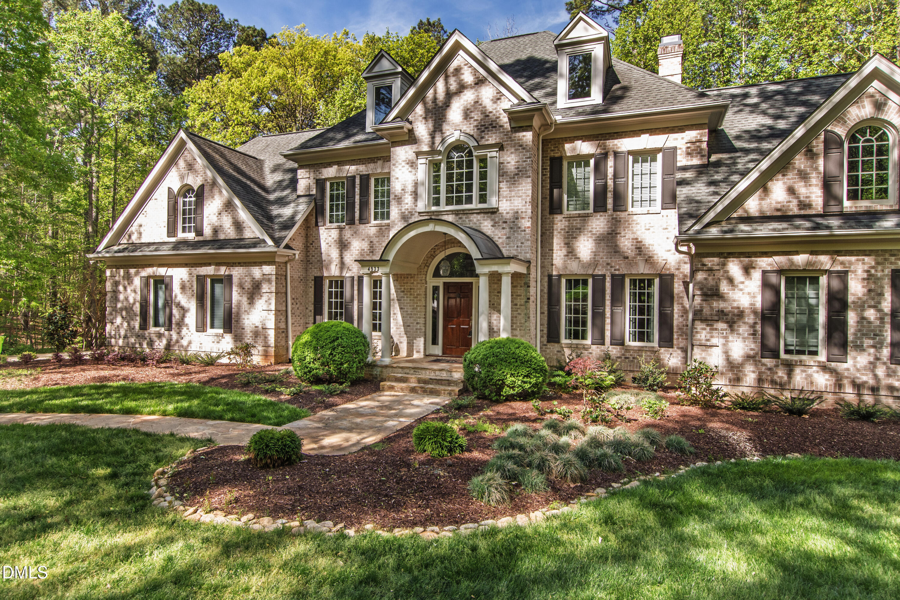 4933 Cremshaw Court