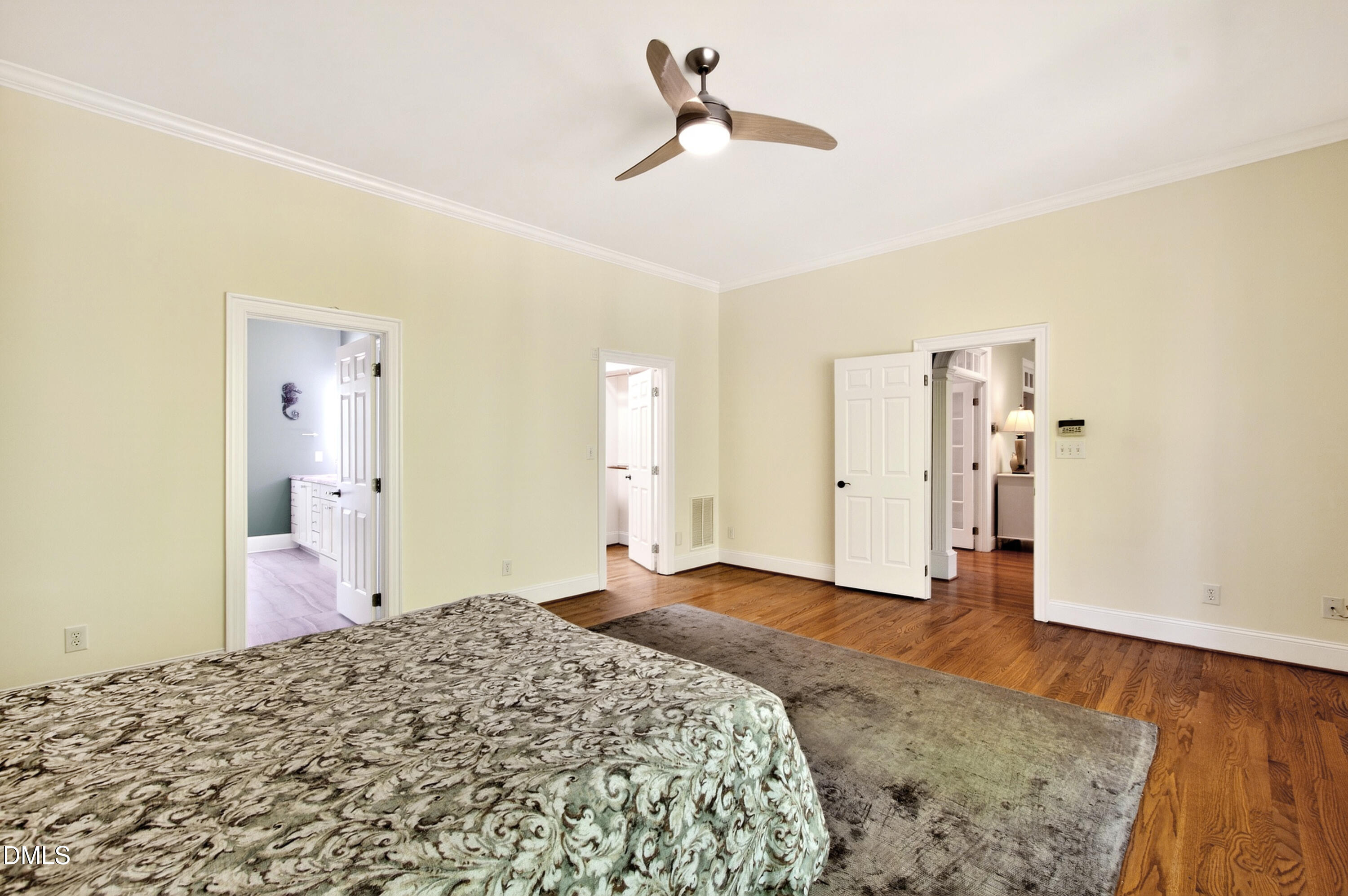 4933 Cremshaw Court