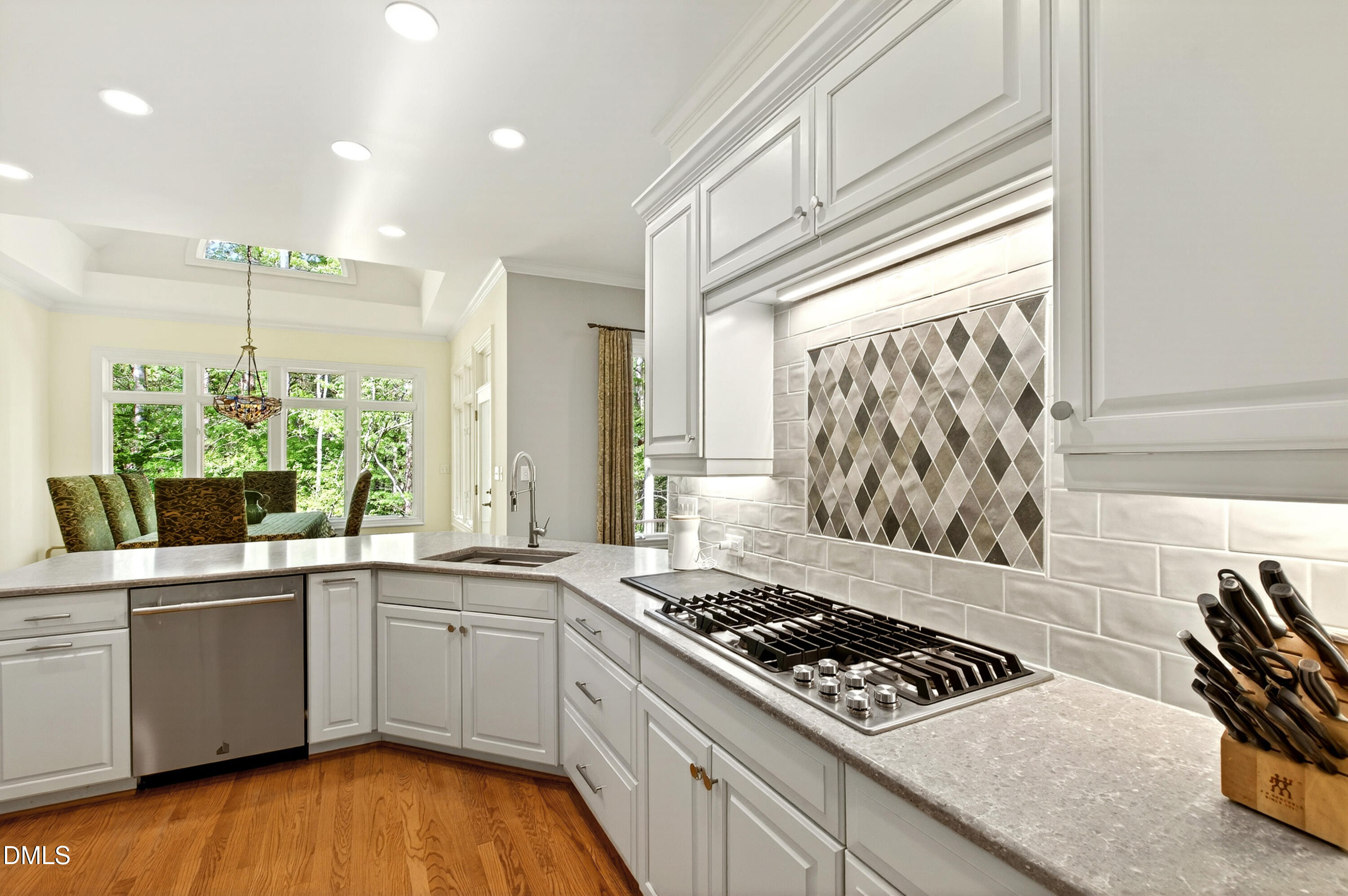 4933 Cremshaw Court