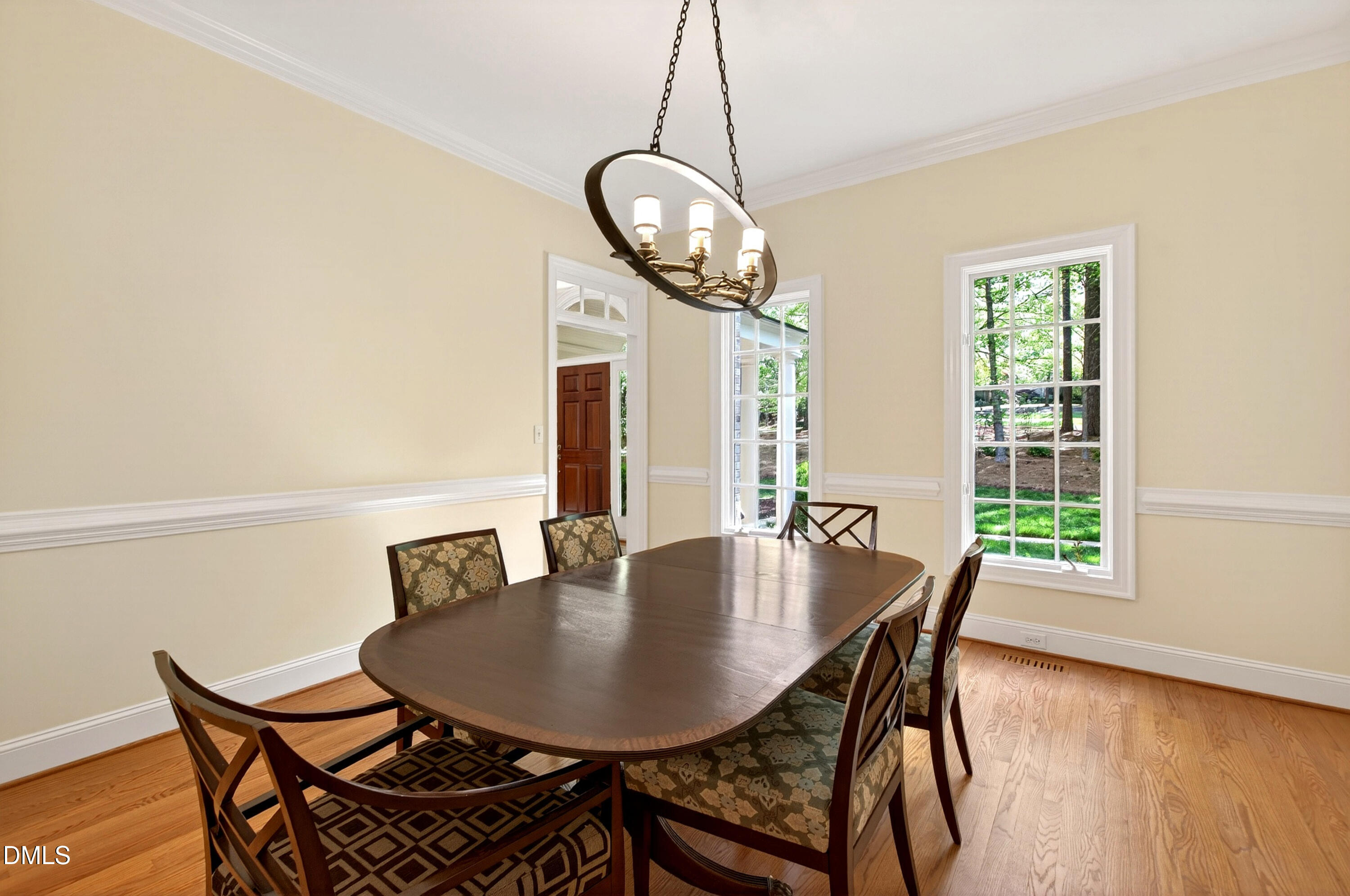 4933 Cremshaw Court