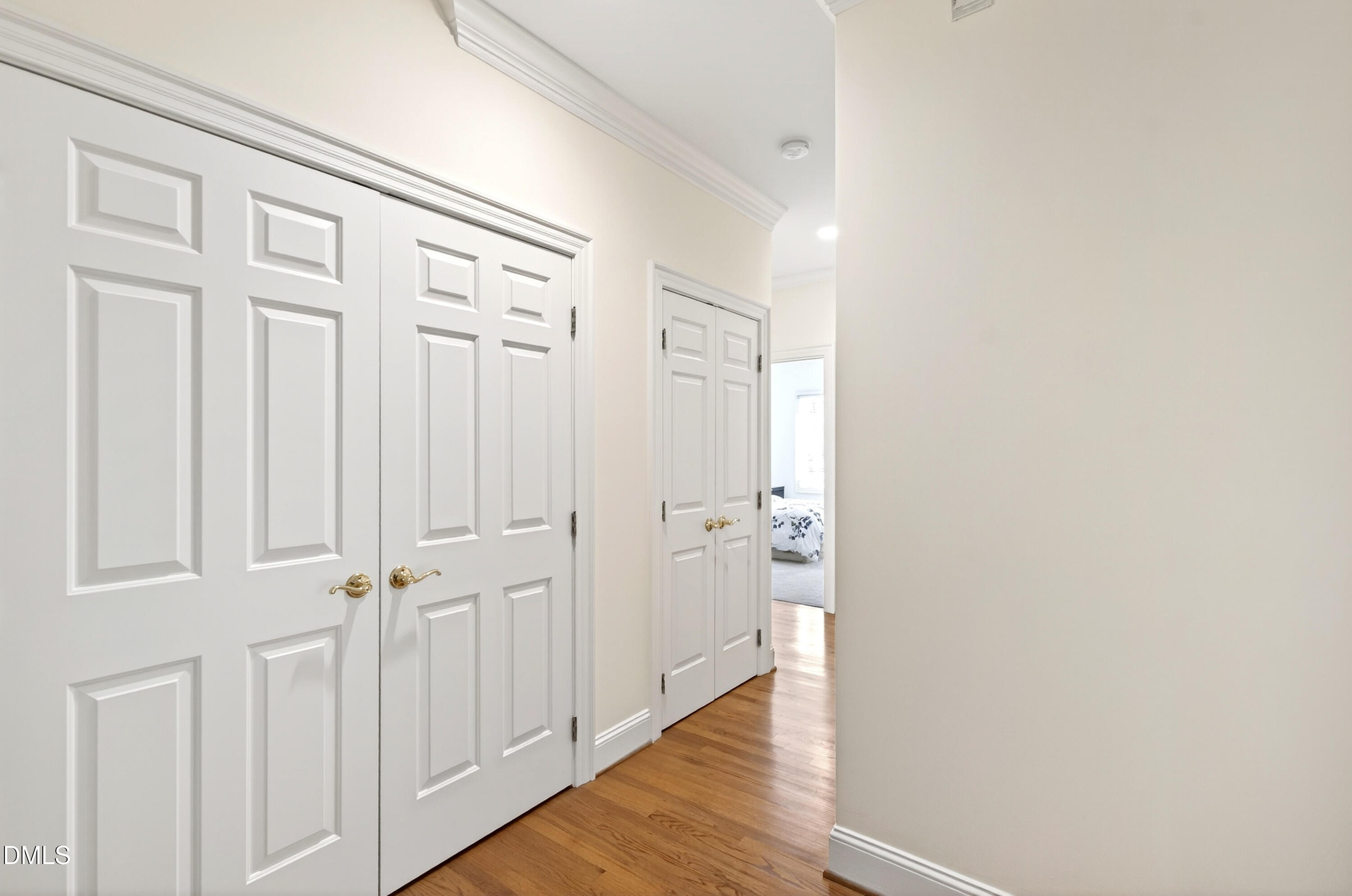 4933 Cremshaw Court