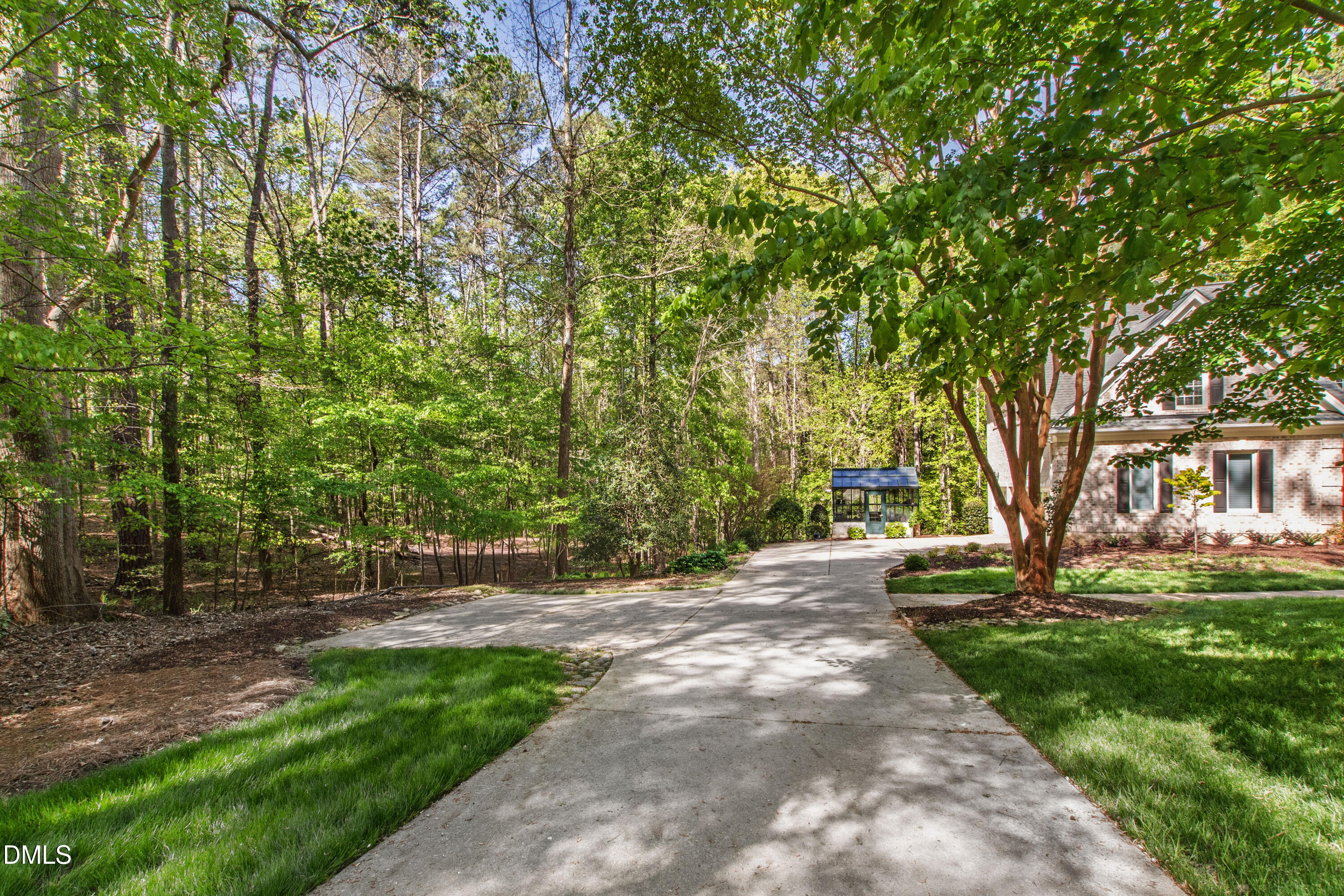 4933 Cremshaw Court