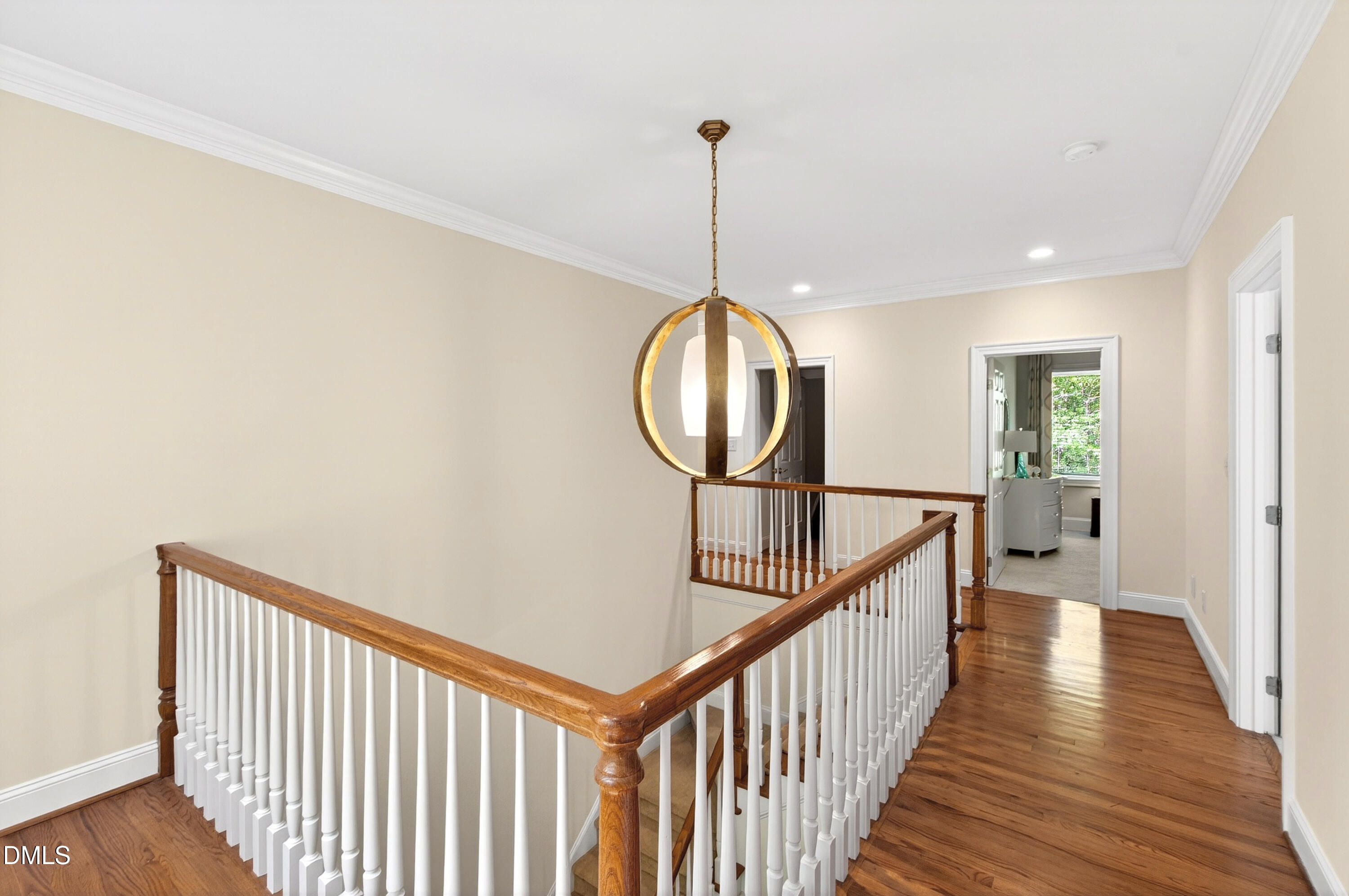 4933 Cremshaw Court