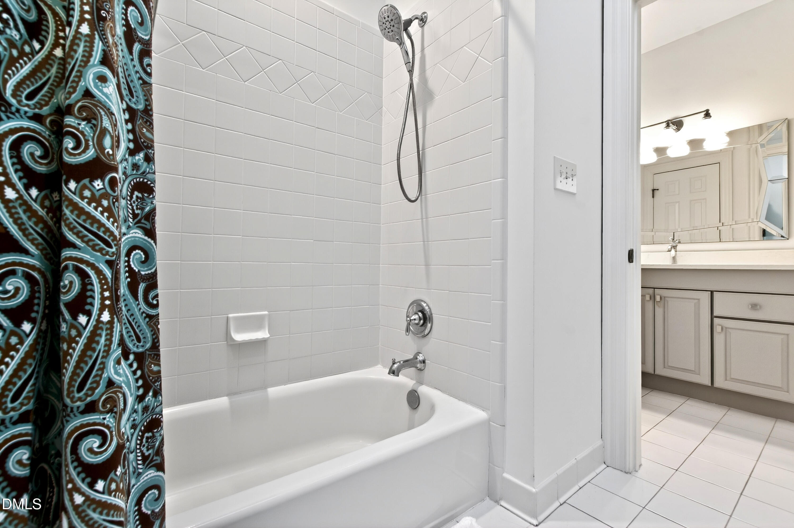 4933 Cremshaw Court