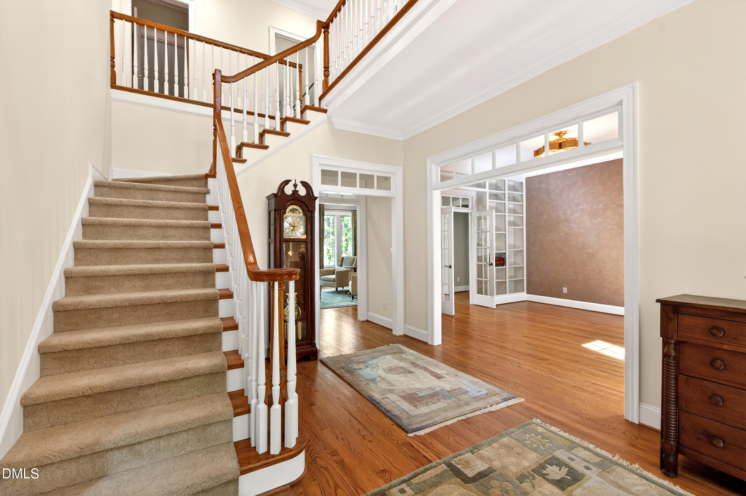 4933 Cremshaw Court