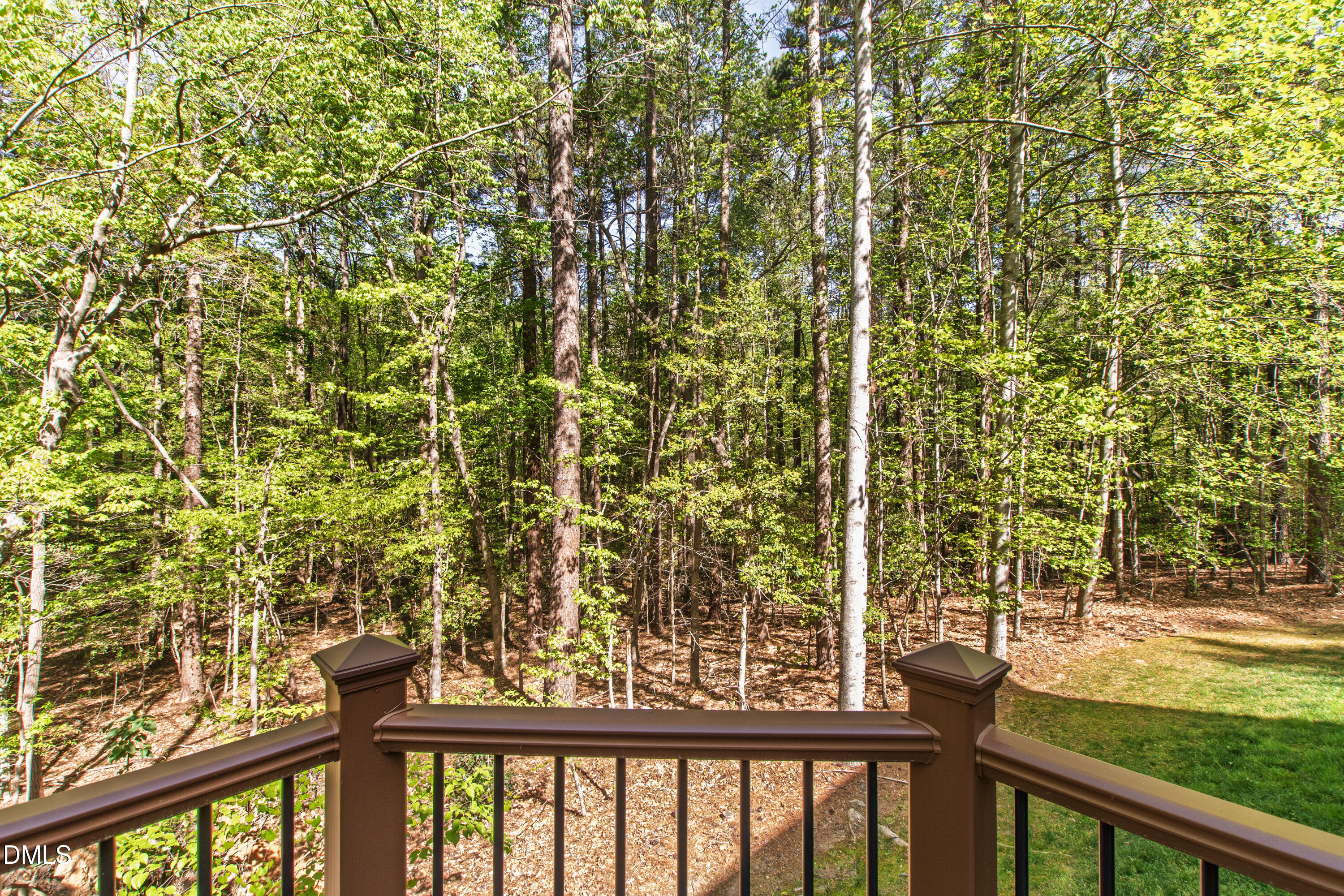 4933 Cremshaw Court
